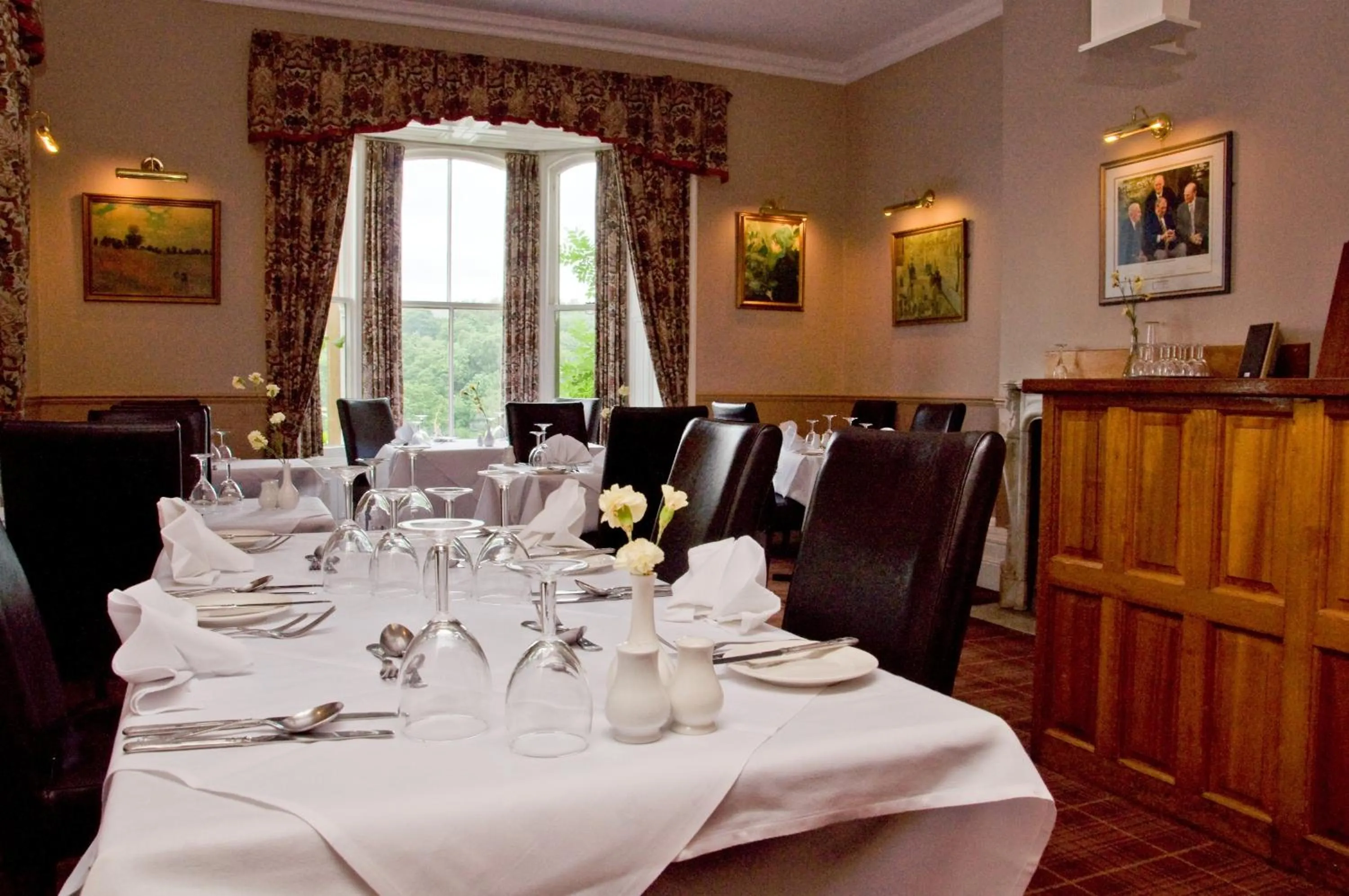 Restaurant/places to eat in Riverdale Hall Hotel & Leisure