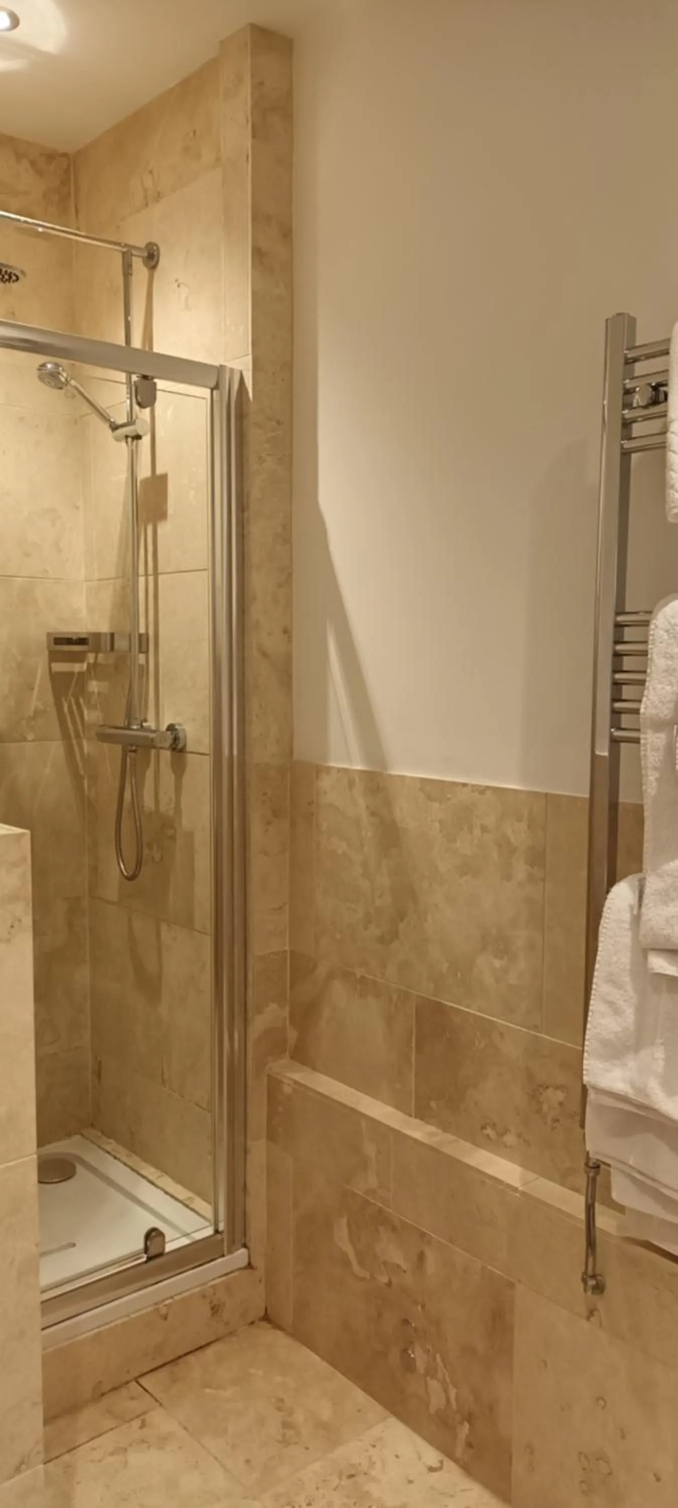 Bathroom in Riverdale Hall Hotel & Leisure