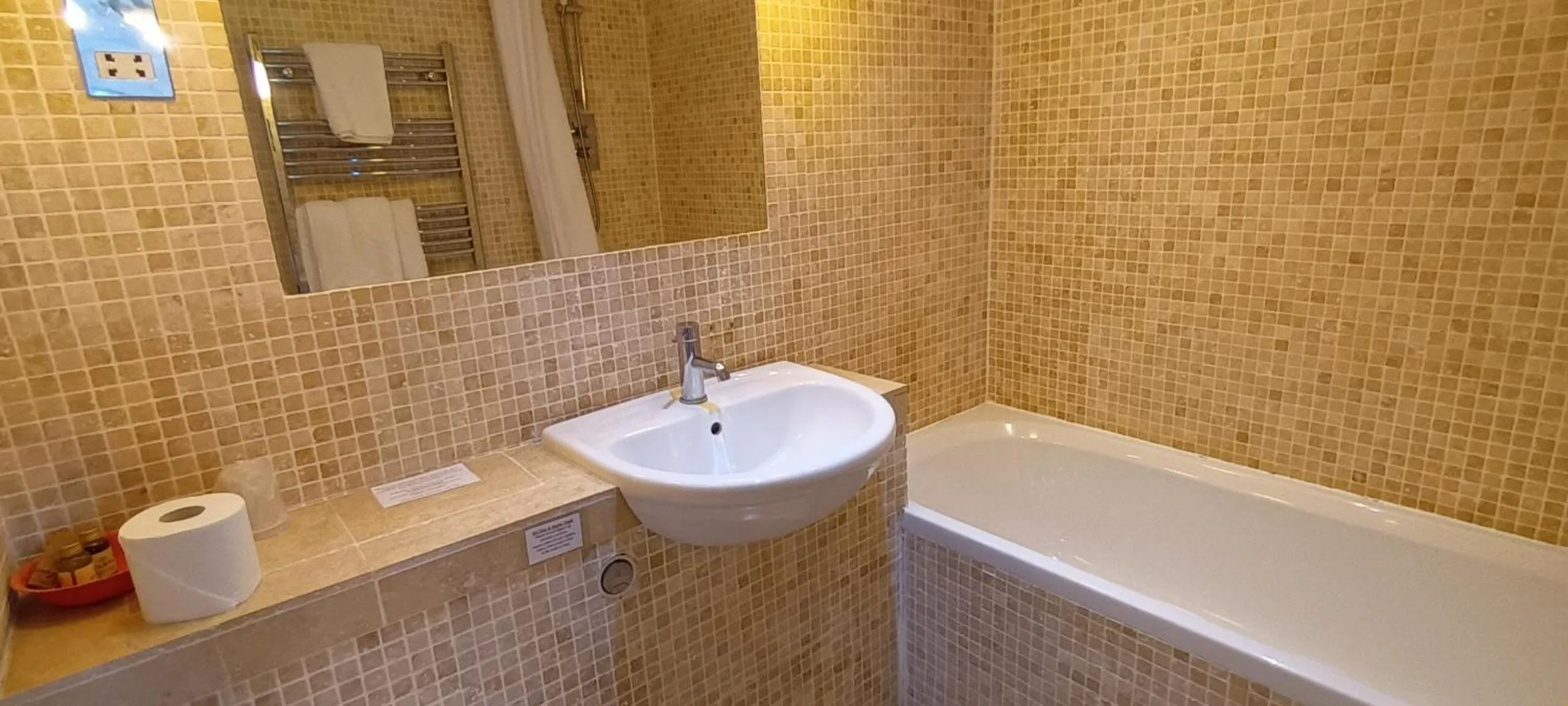 Bathroom in Riverdale Hall Hotel & Leisure