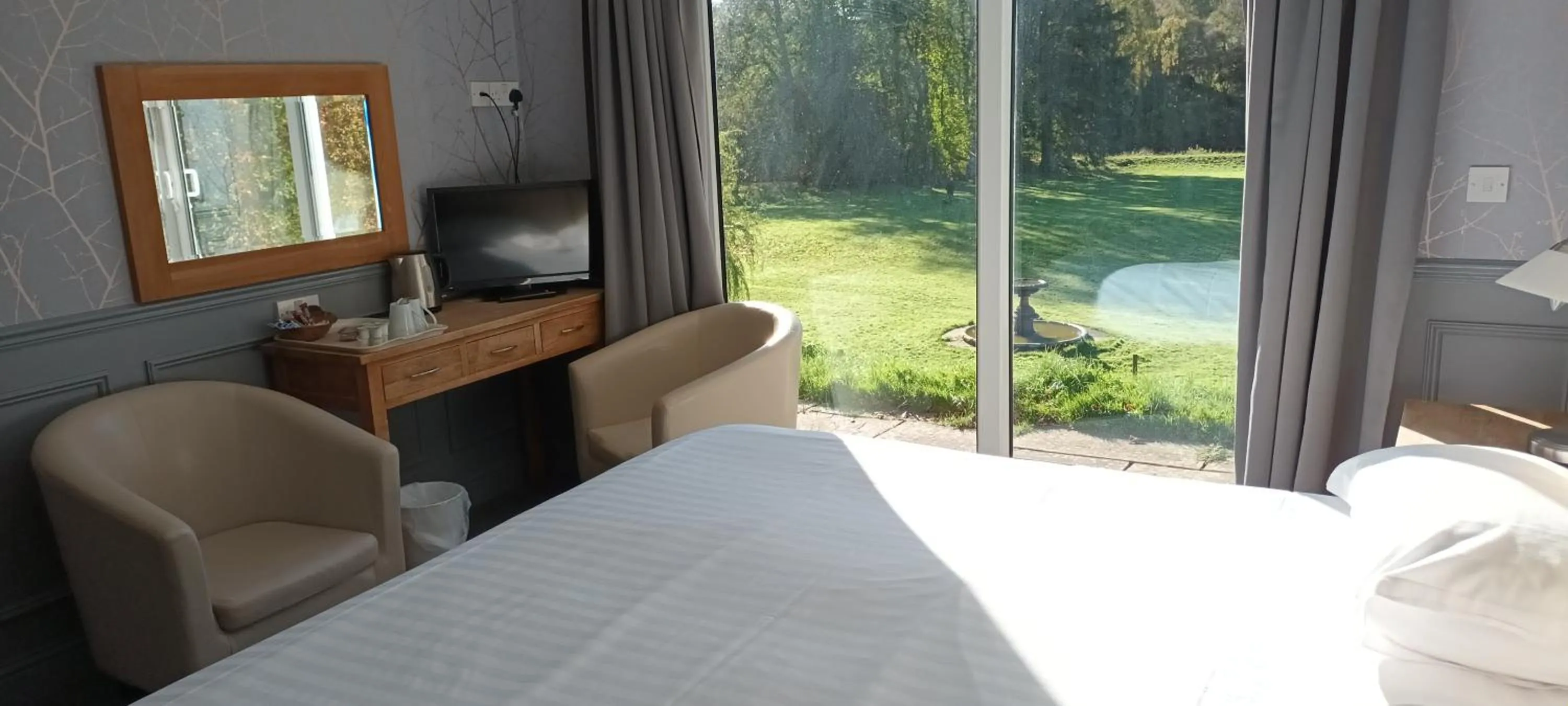 Bedroom, Bed in Riverdale Hall Hotel & Leisure