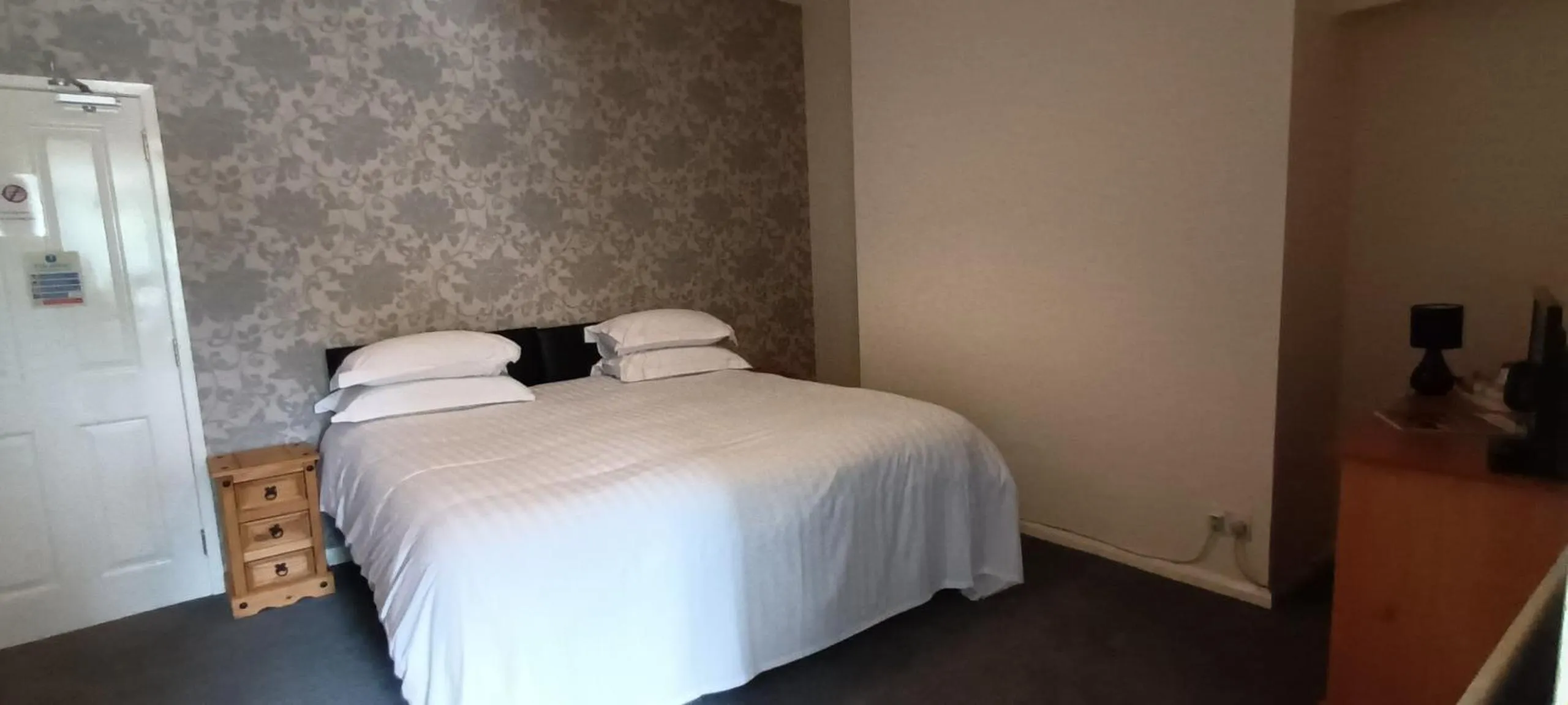 Bedroom, Bed in Riverdale Hall Hotel & Leisure