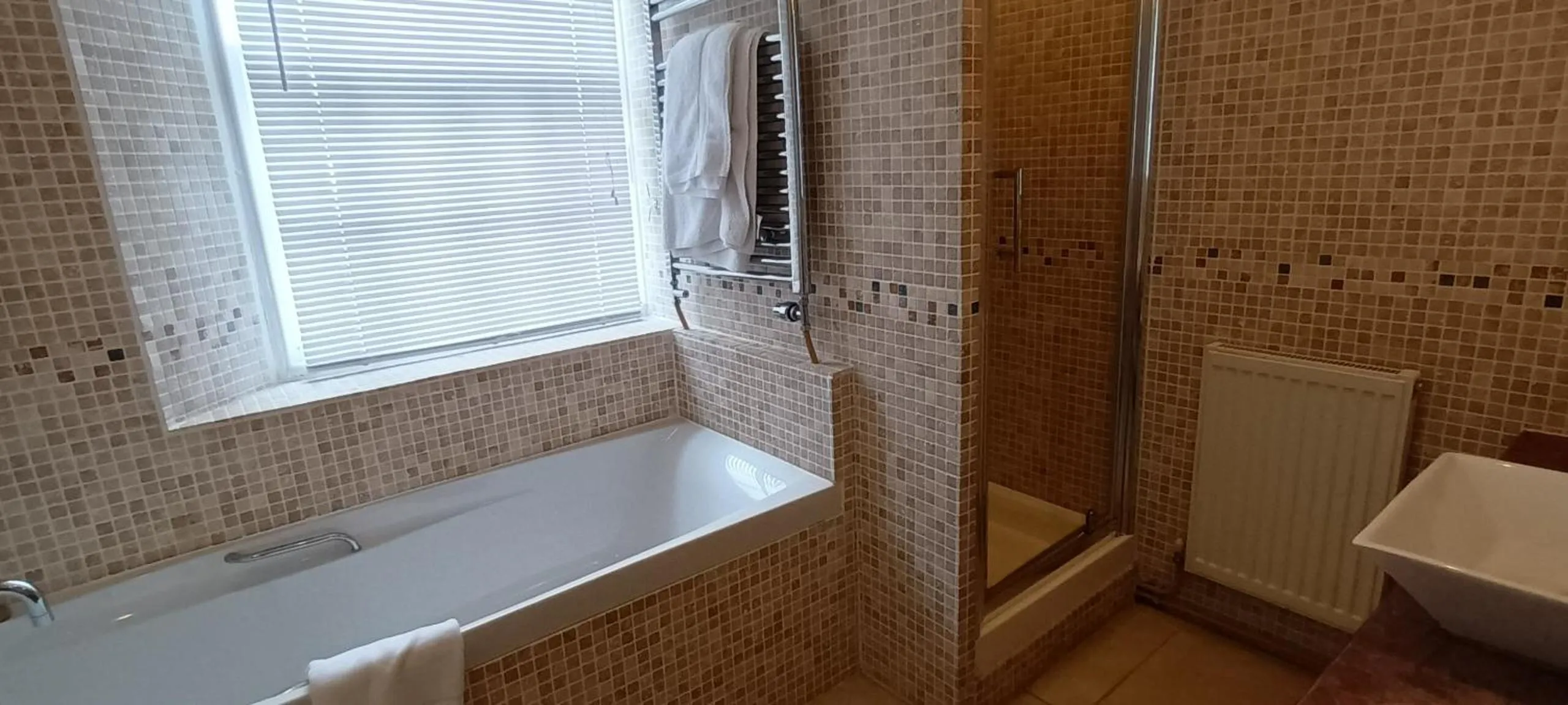 Bathroom in Riverdale Hall Hotel & Leisure