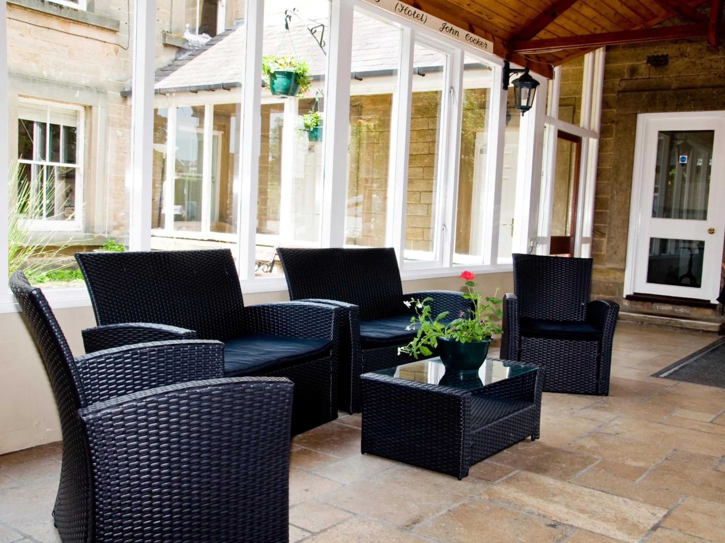 Communal lounge/ TV room in Riverdale Hall Hotel & Leisure