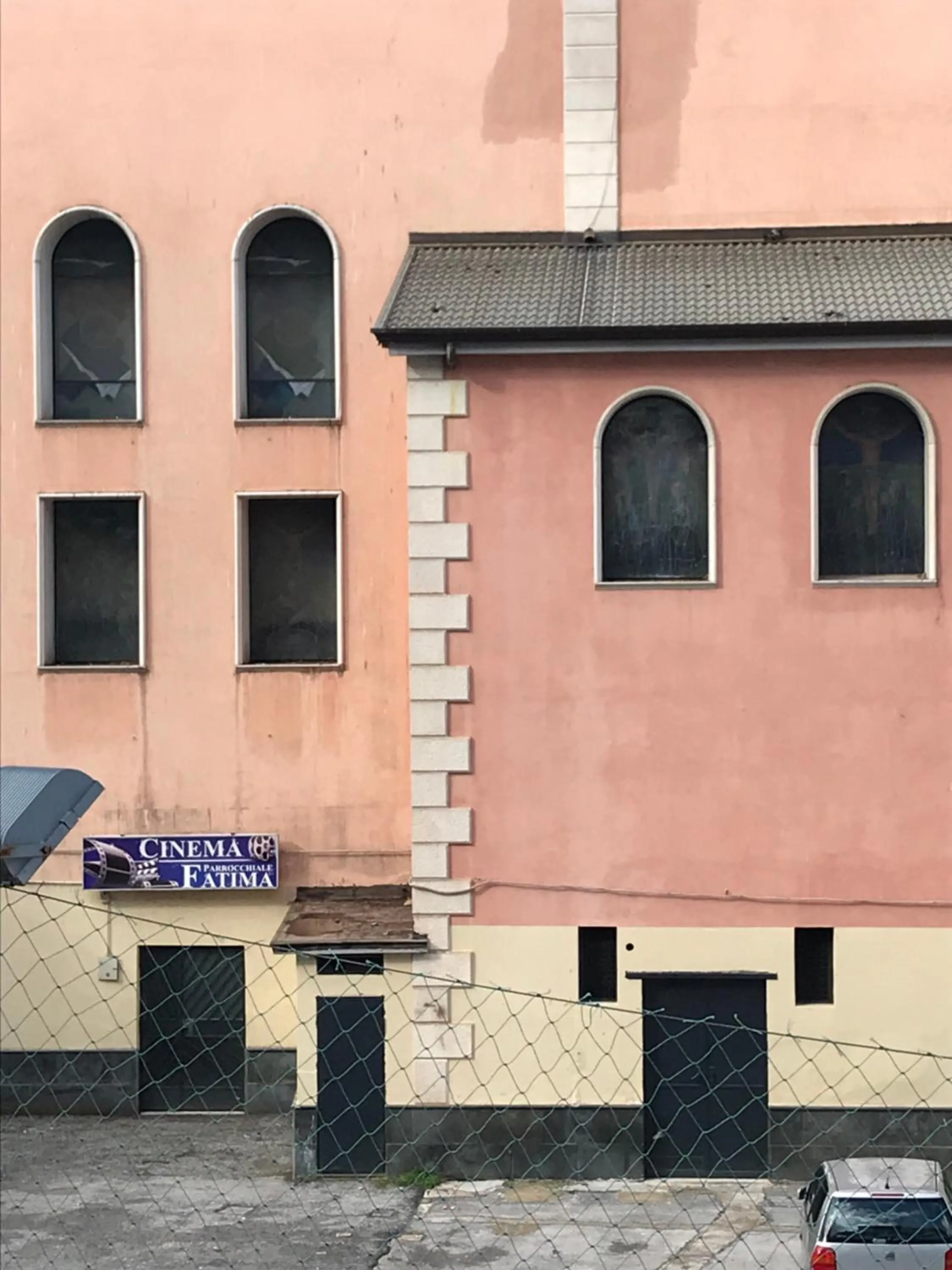 Street view in Salerno M'illumina