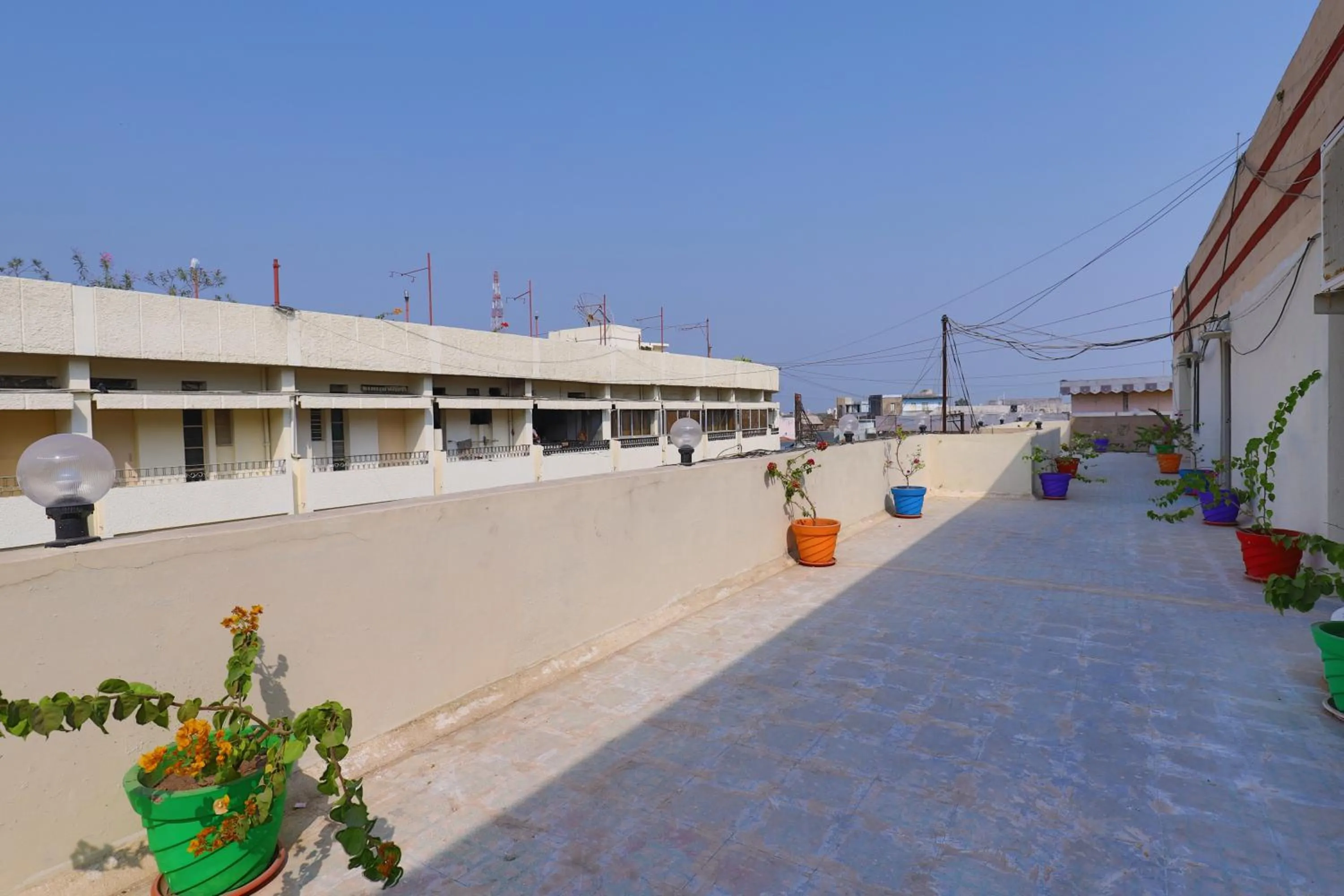 Area and facilities in Hotel Loyal Residency