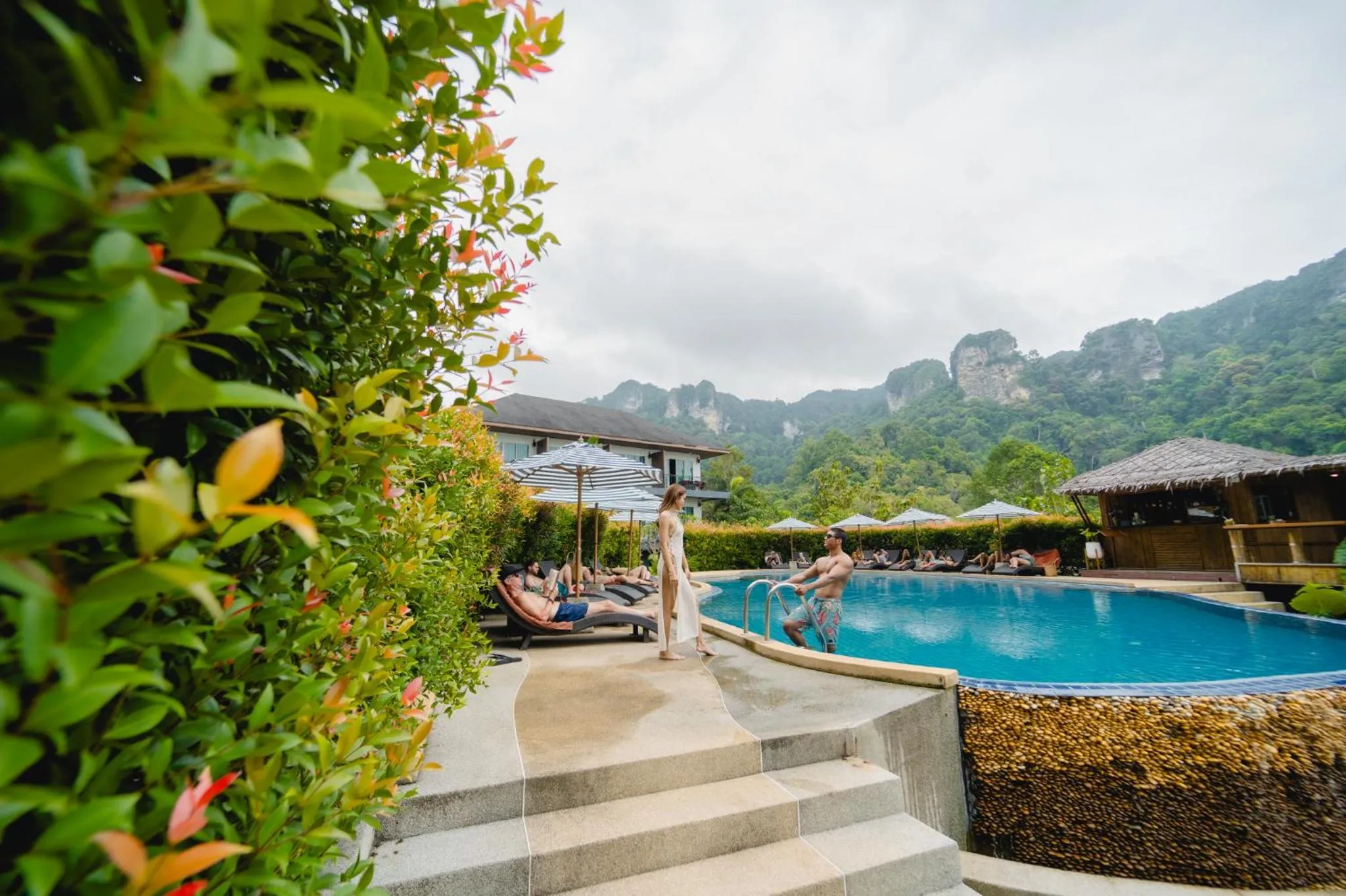Mountain view in Railay Phutawan Resort