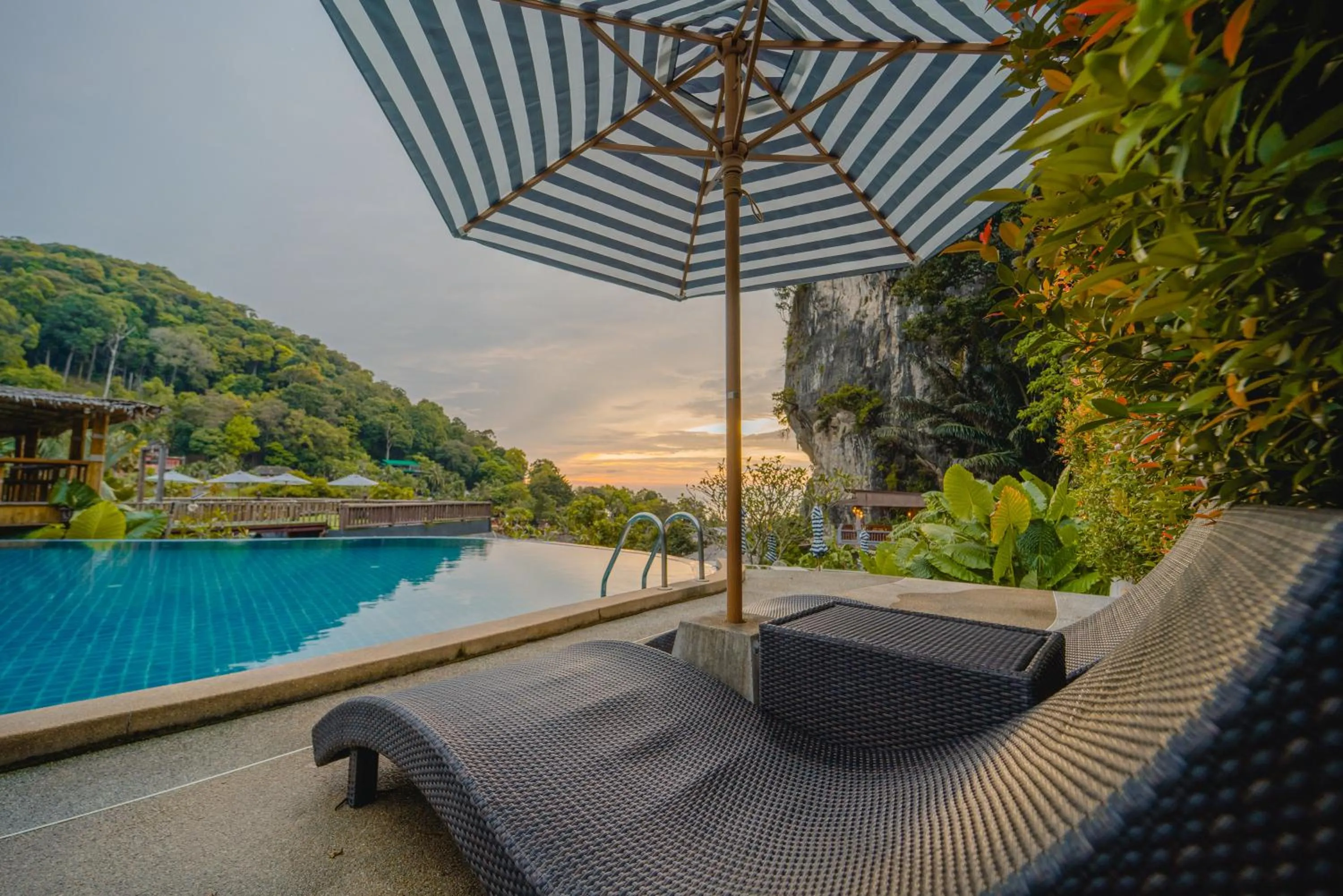 Natural landscape in Railay Phutawan Resort