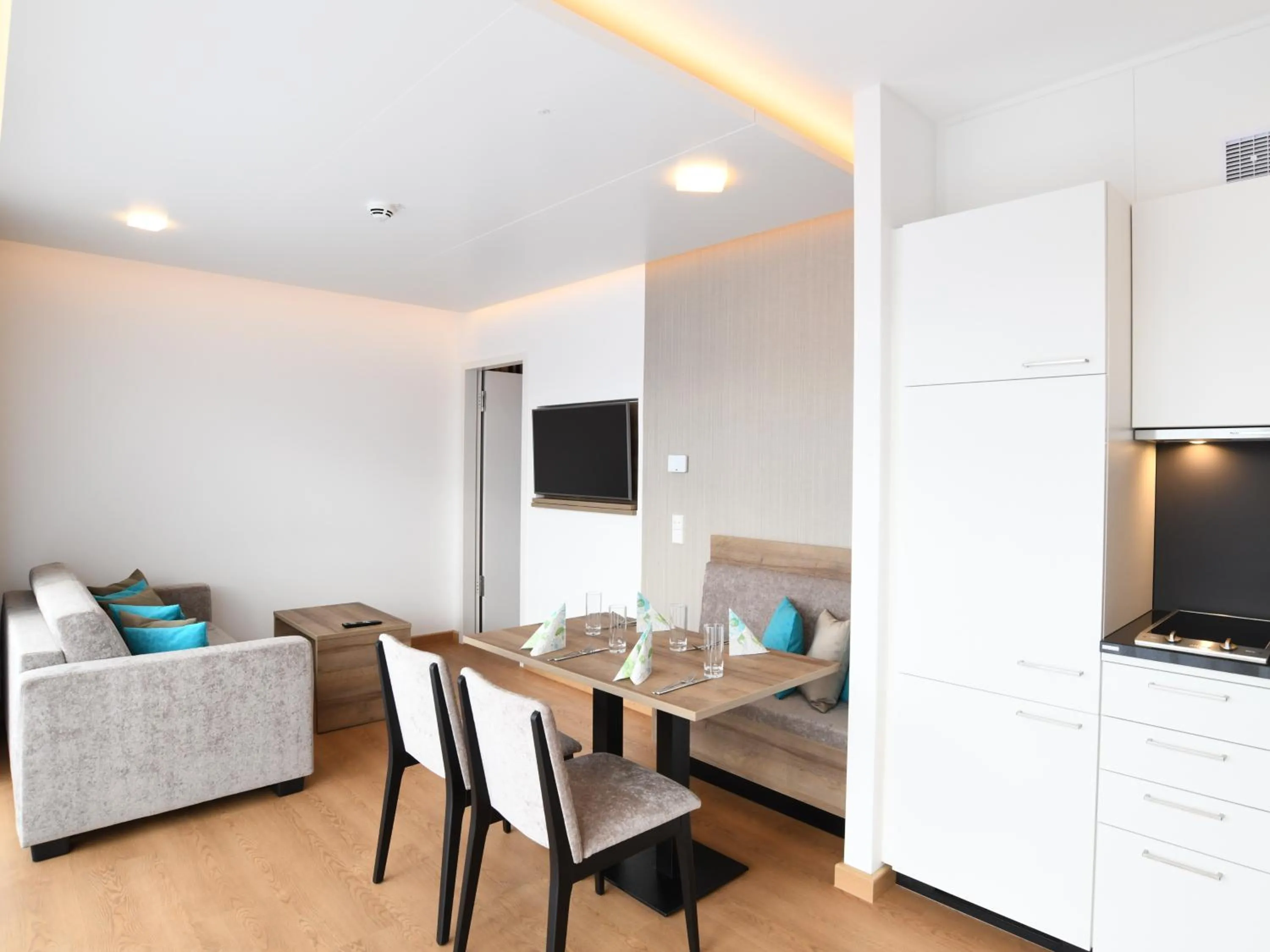 Living room in WESTSIDE Hotel