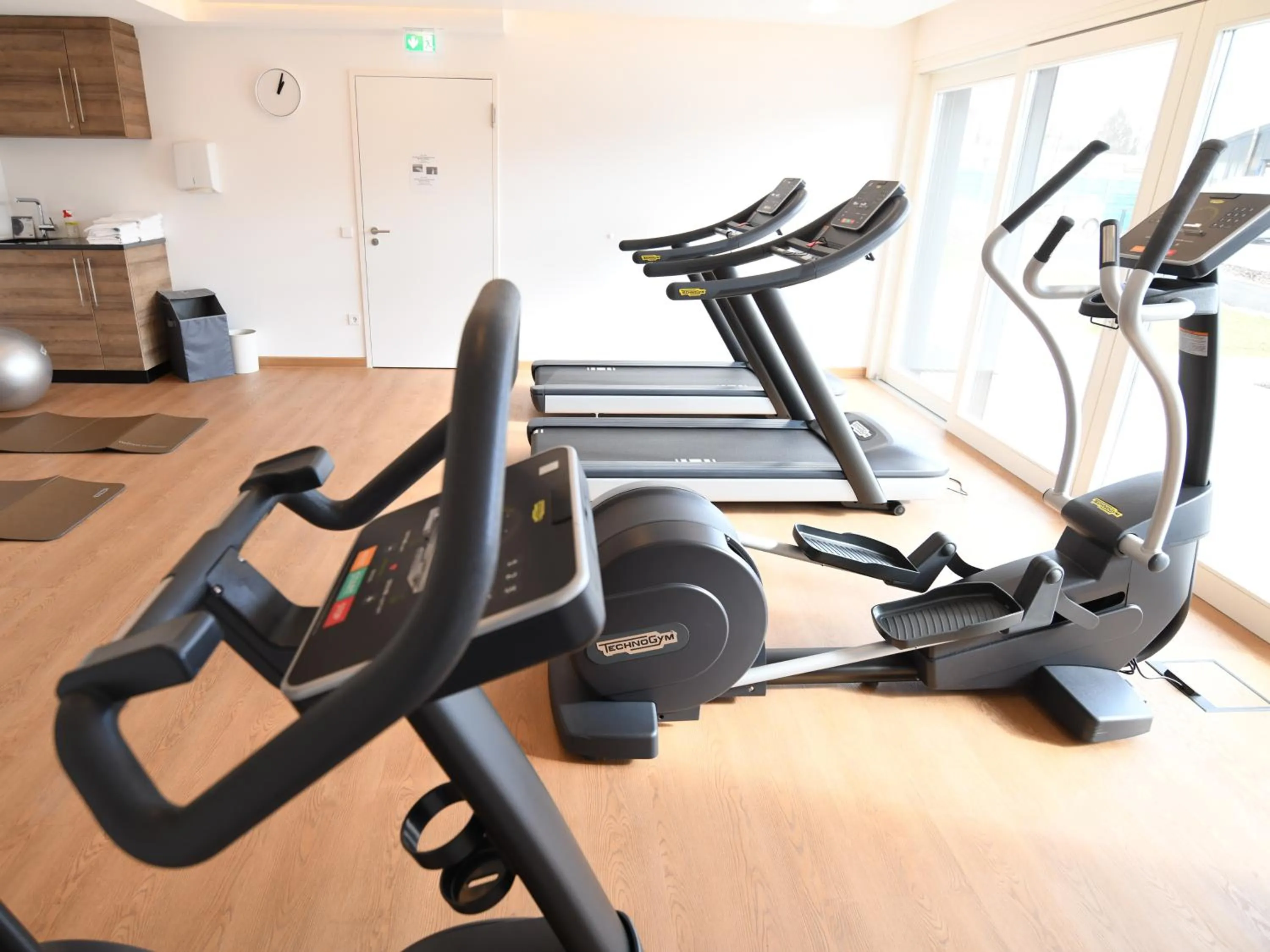 Fitness centre/facilities in WESTSIDE Hotel