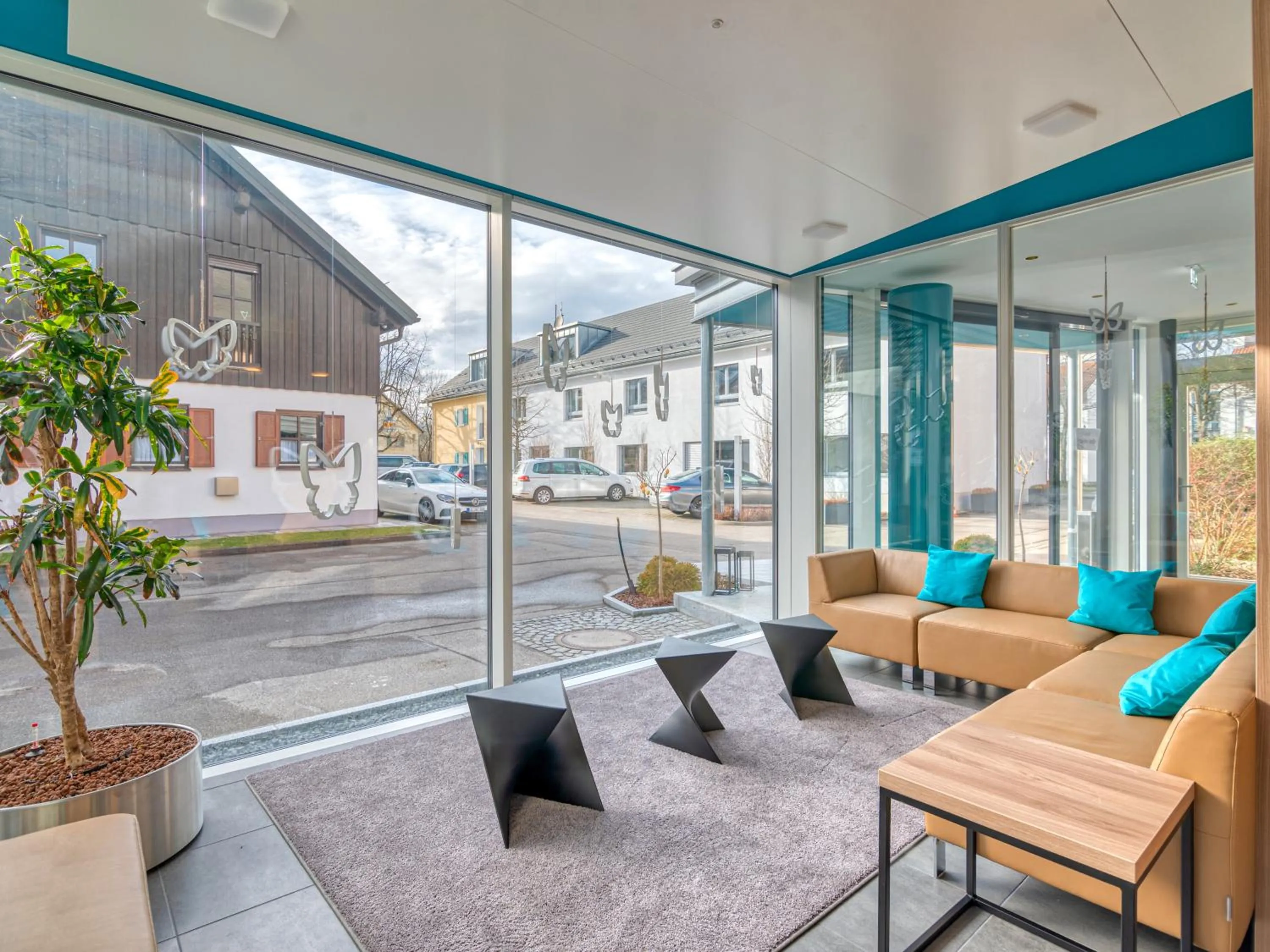 Living room in WESTSIDE Hotel