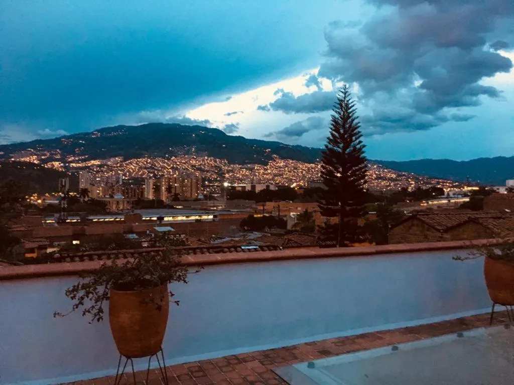 Balcony/Terrace in 61Prado Hotel