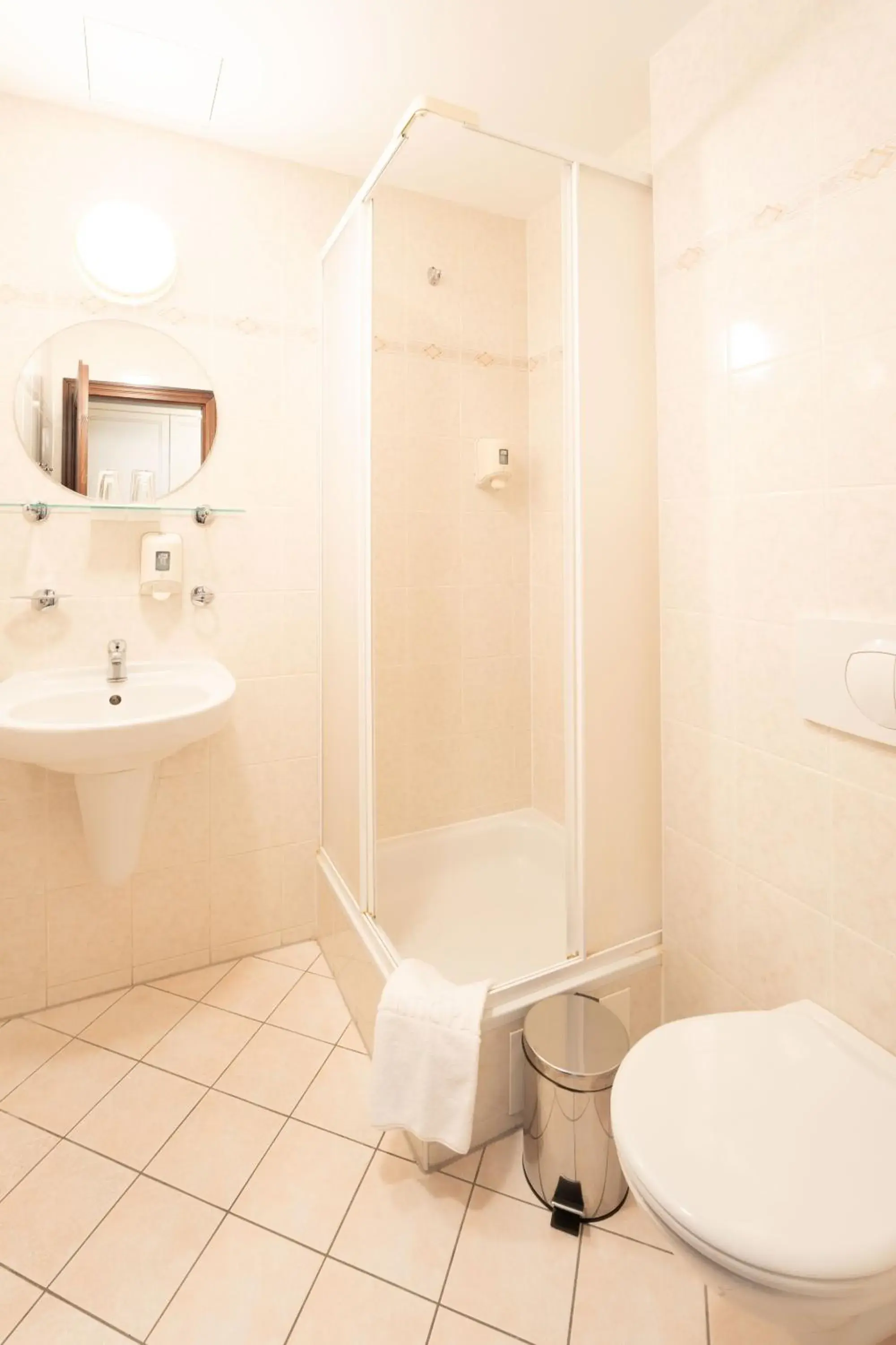 Double Room with City View in EA Hotel Elefant Double Room with City View in EA Hotel Elefant