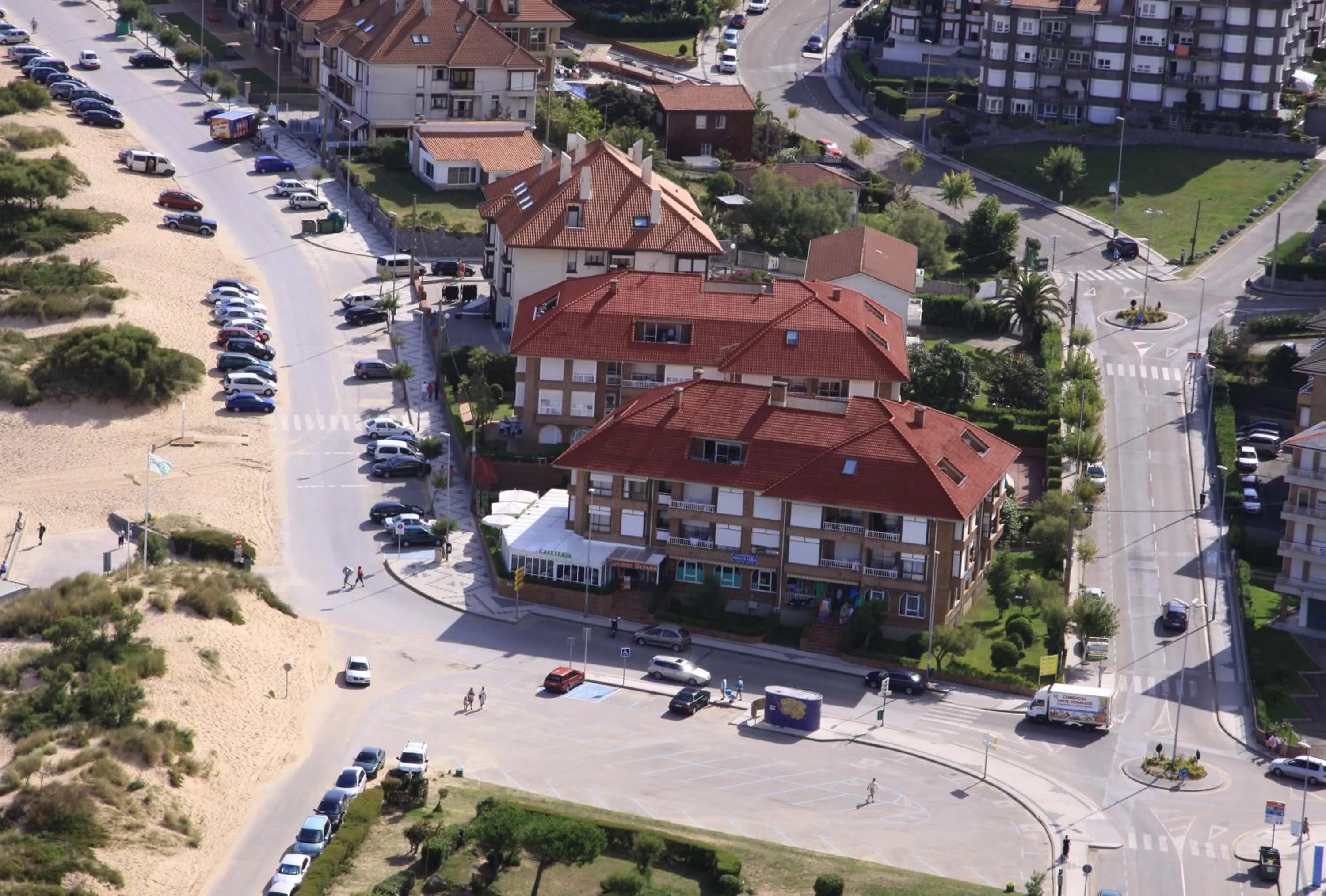 Facade/entrance in Apartamentos Regollera