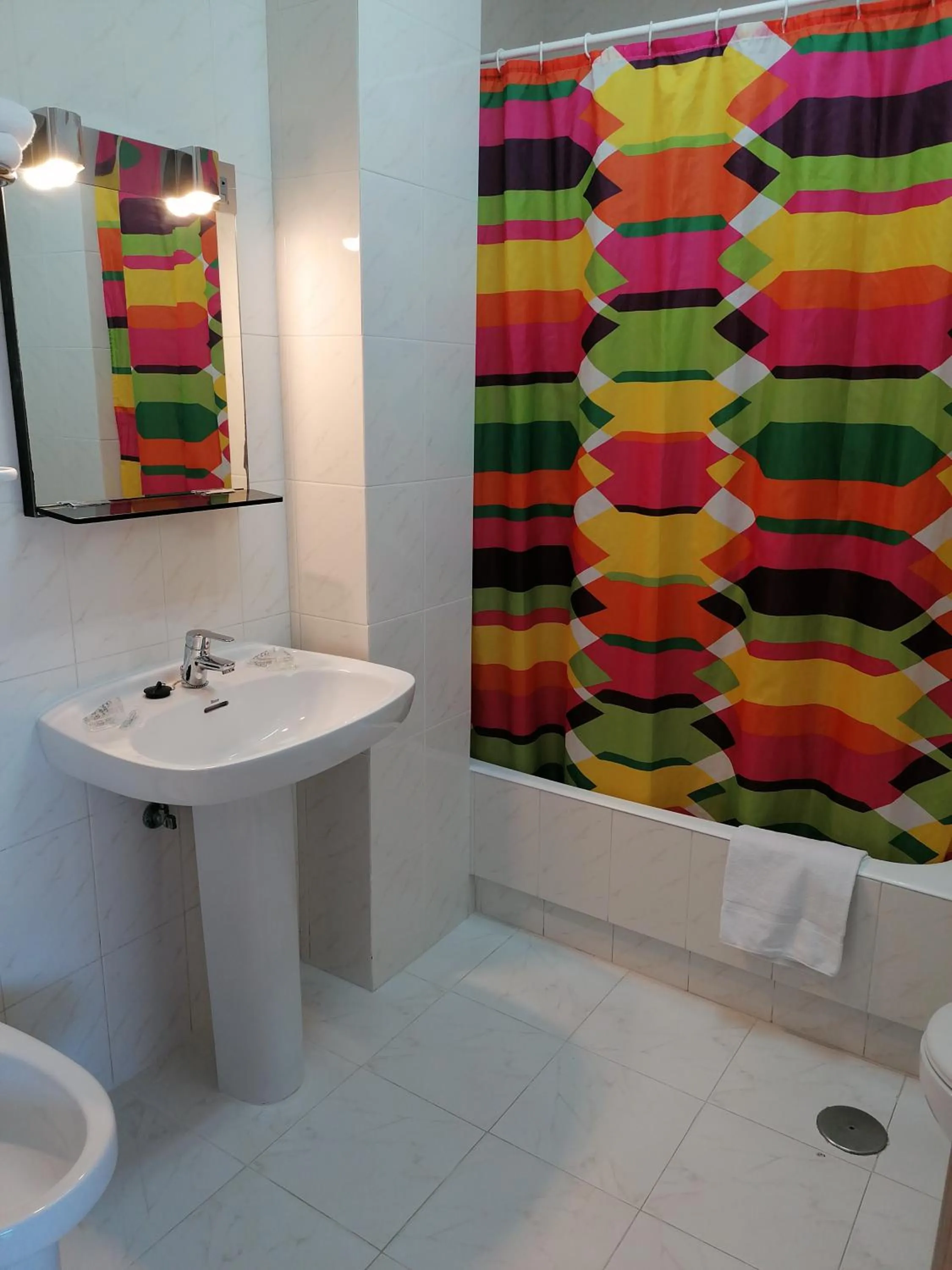 Bathroom in Apartamentos Regollera