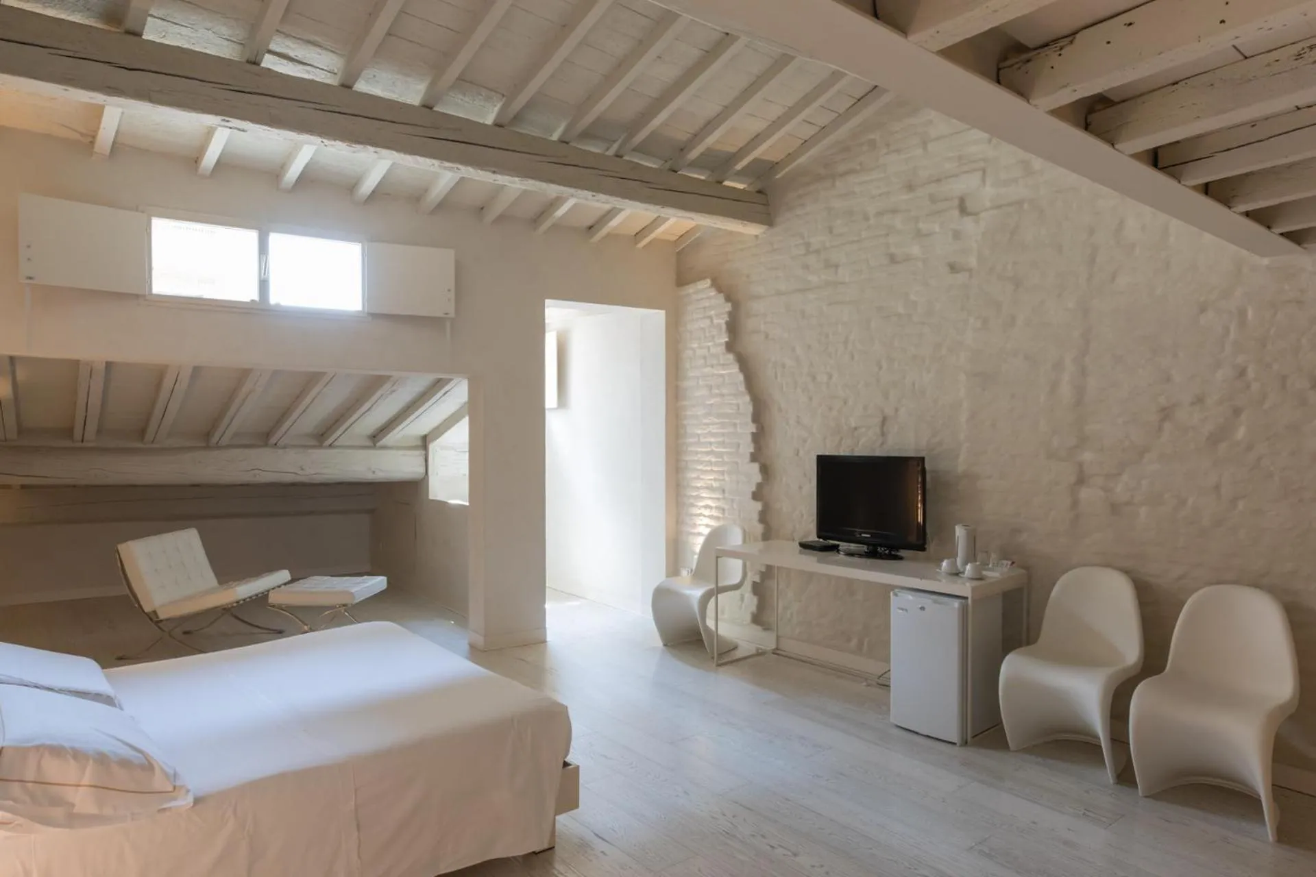 Bed in Scaravelli Residenza