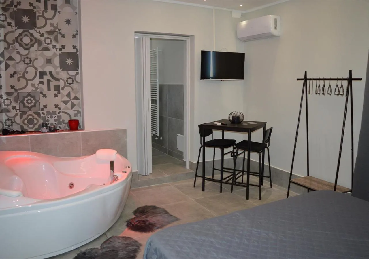 Communal lounge/ TV room, Bed in B&B Aquino in Terrazza