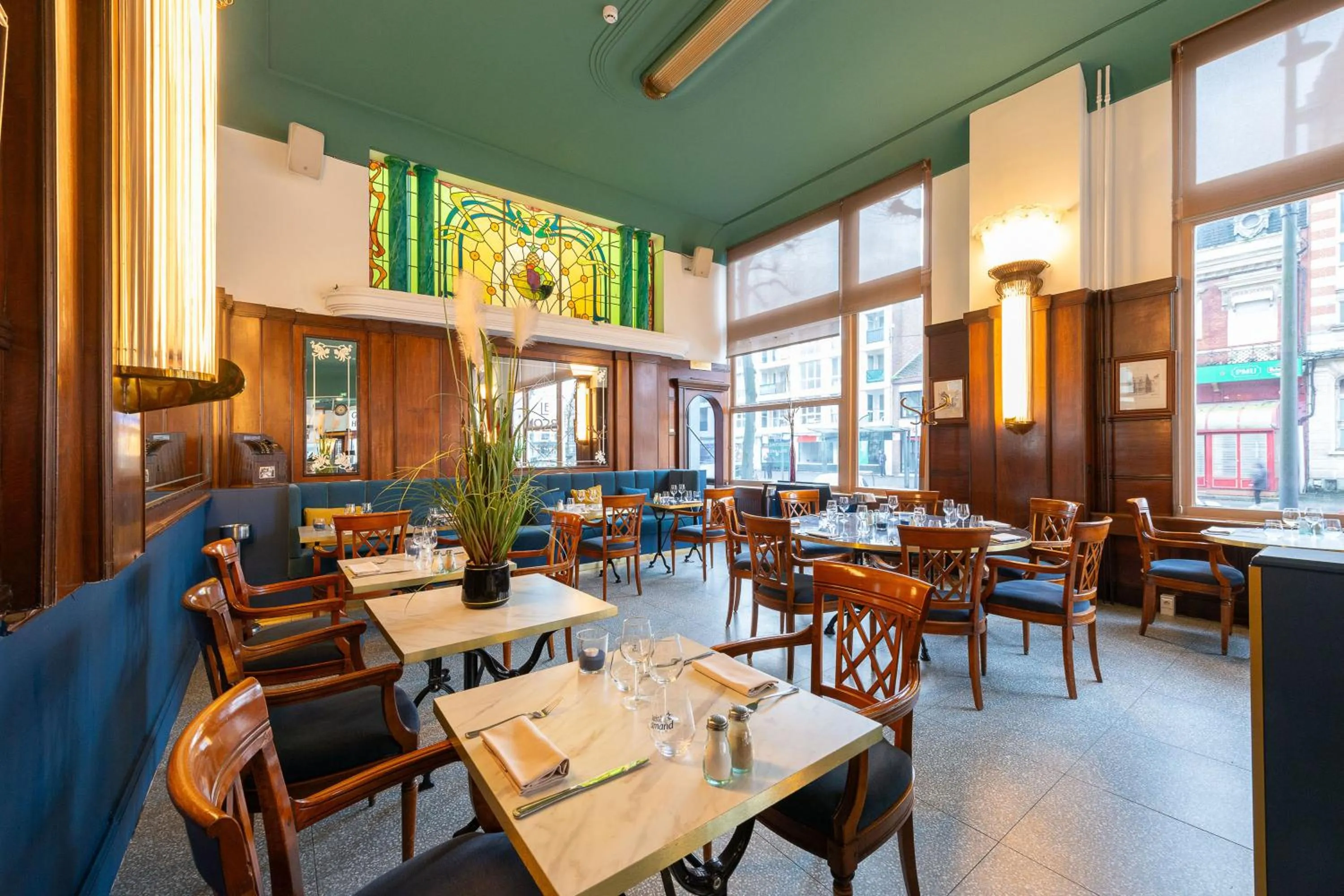 Restaurant/places to eat in Grand Hôtel de Valenciennes