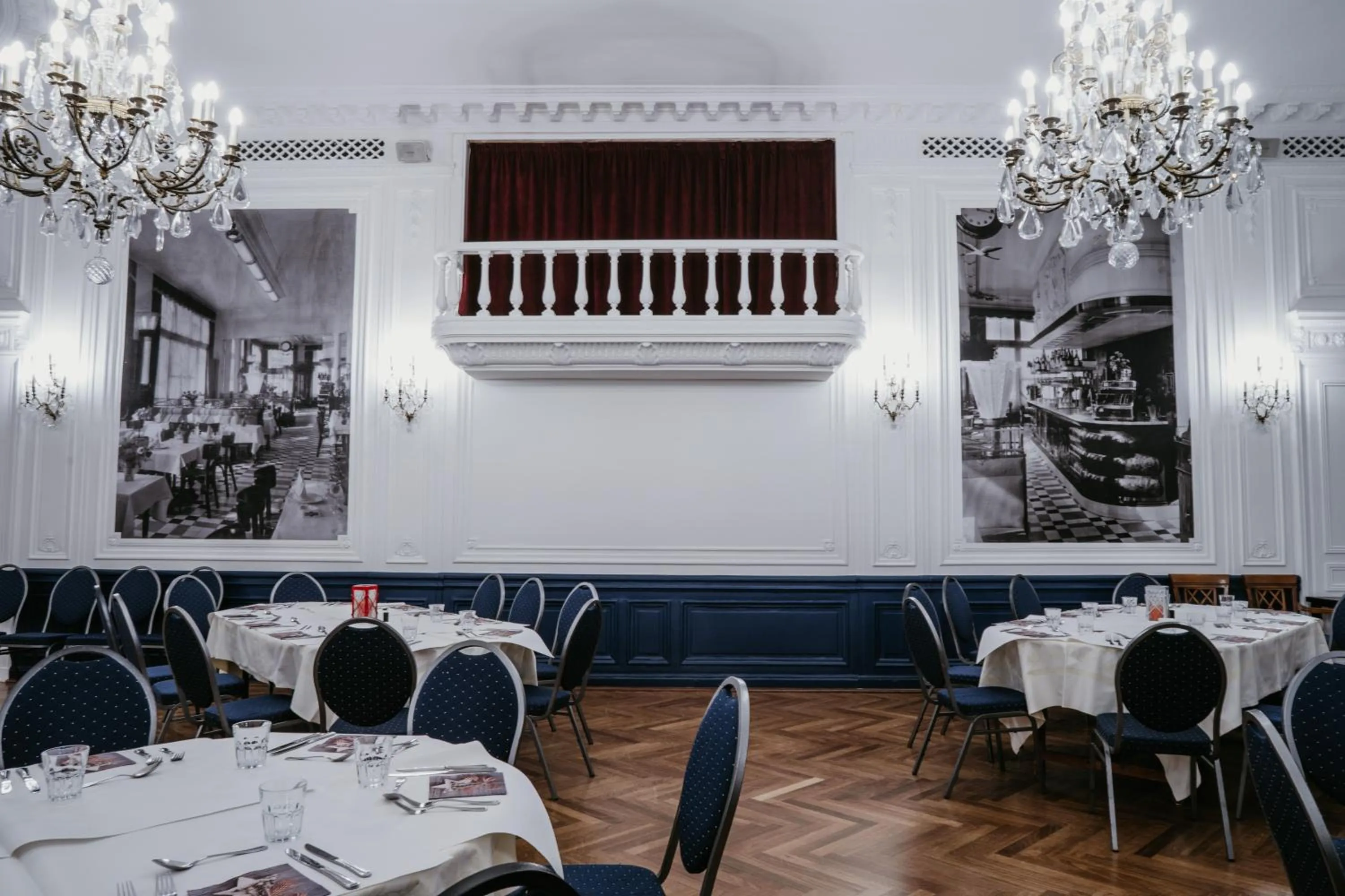 Restaurant/places to eat in Le Grand Hotel