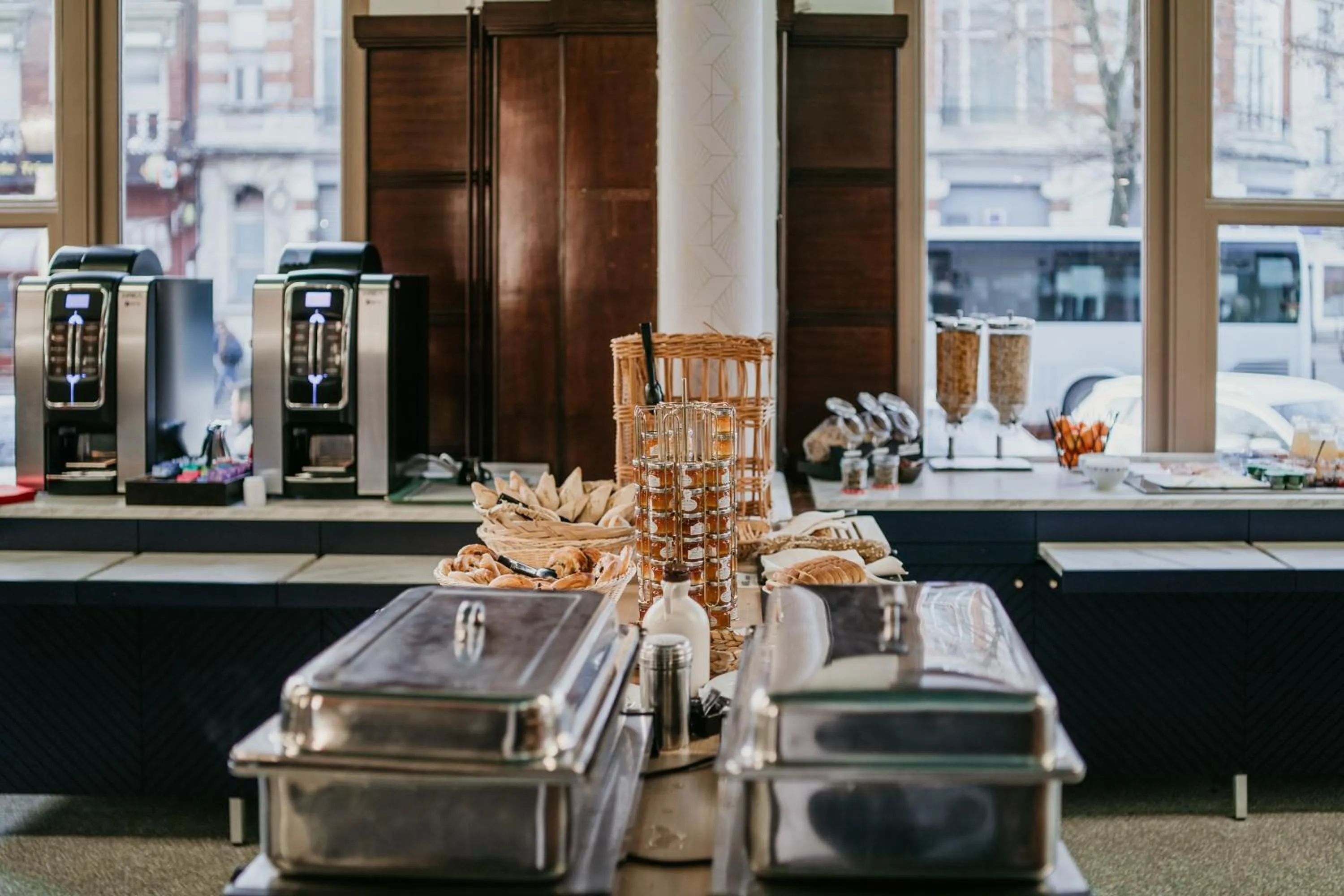 Food and drinks in Le Grand Hotel