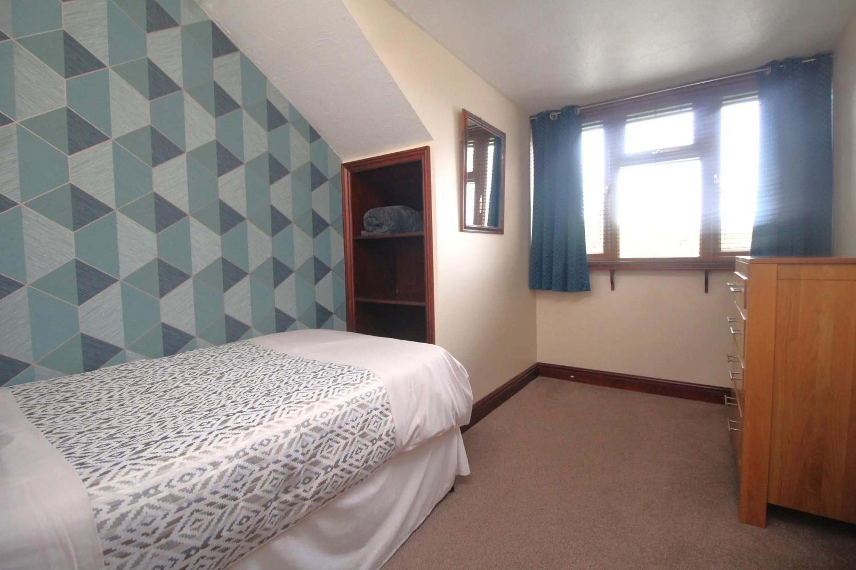 Bed in Highfields Holidays bed & breakfast