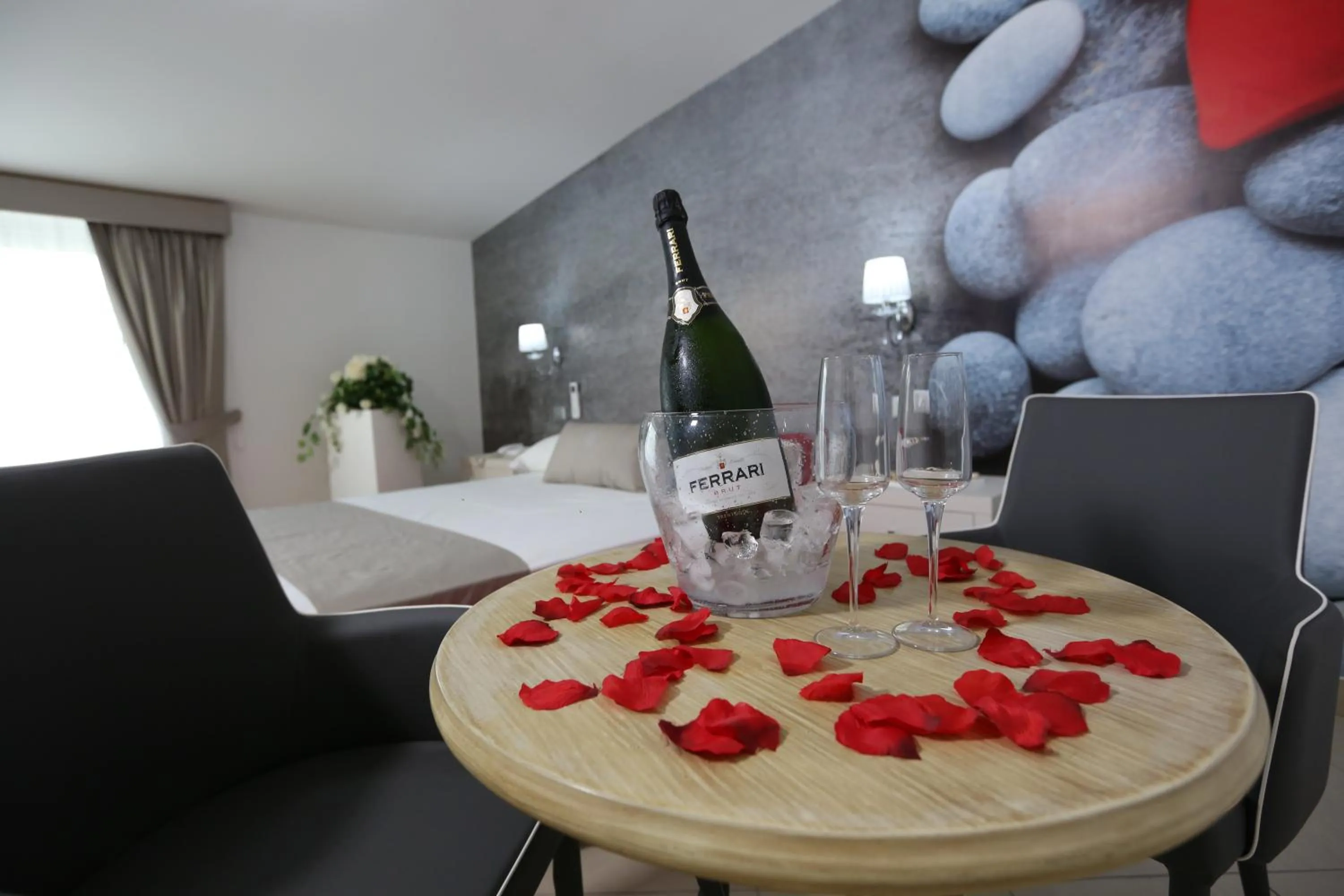 Photo of the whole room in Medea Resort