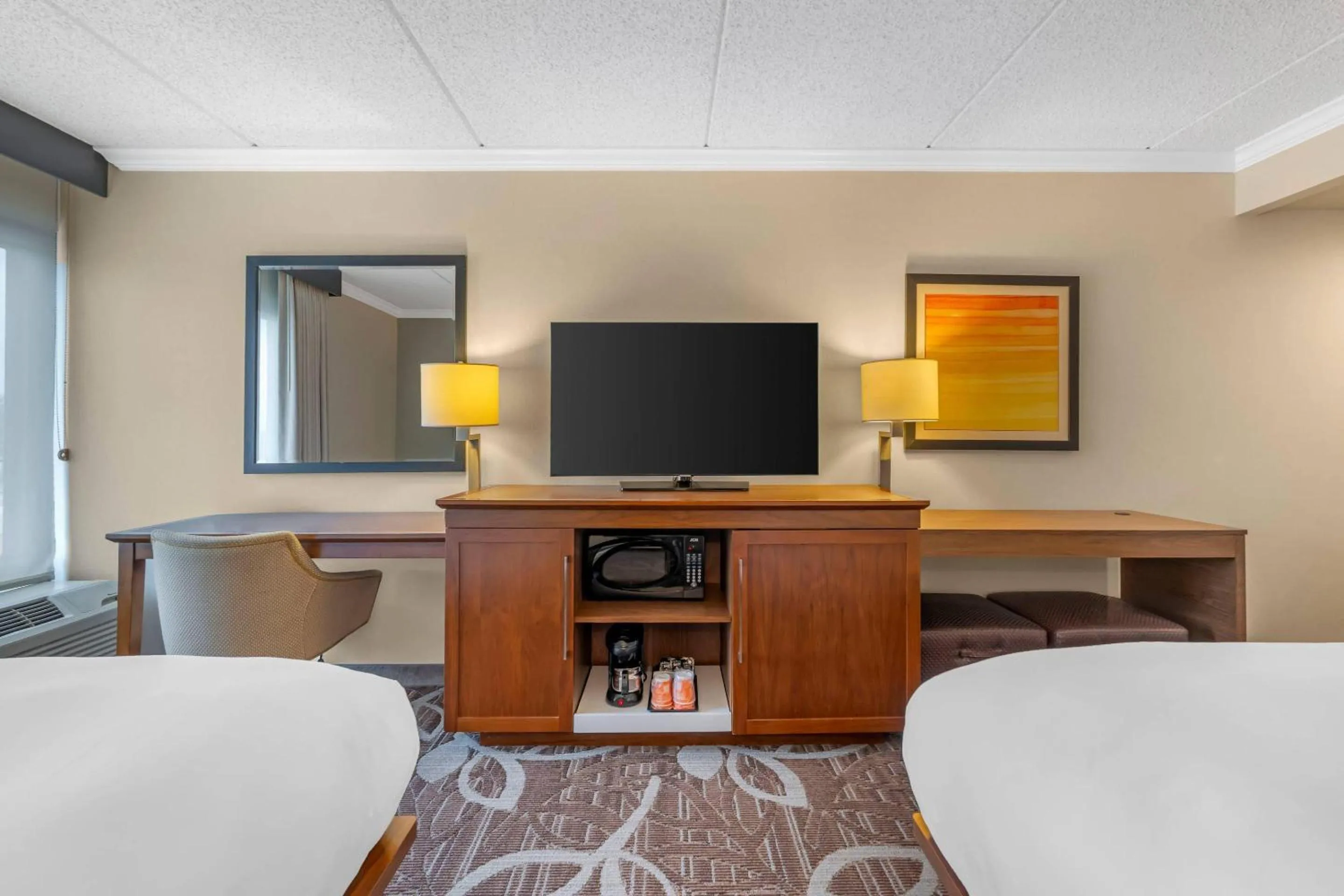 Bedroom in Comfort Inn Anaheim Resort