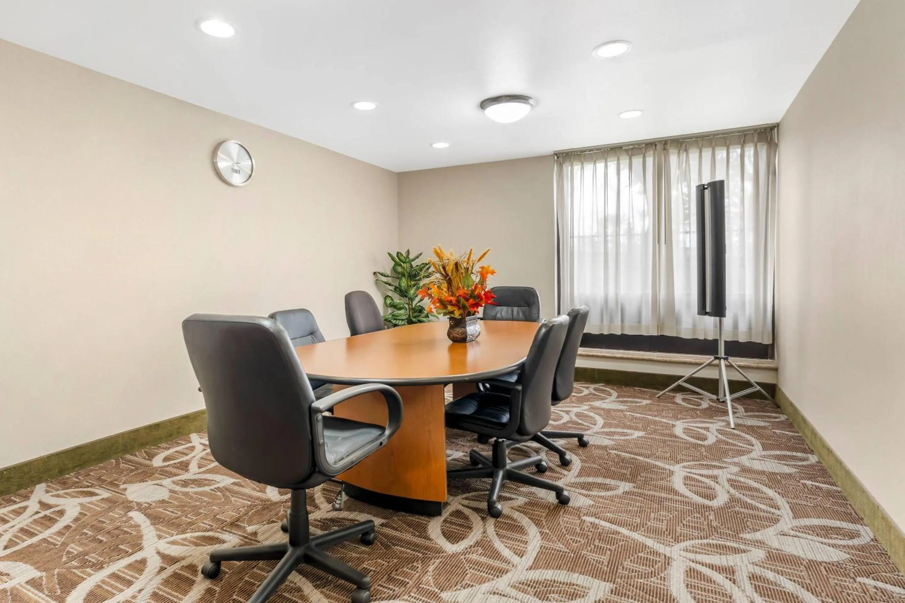Meeting/conference room in Comfort Inn Anaheim Resort