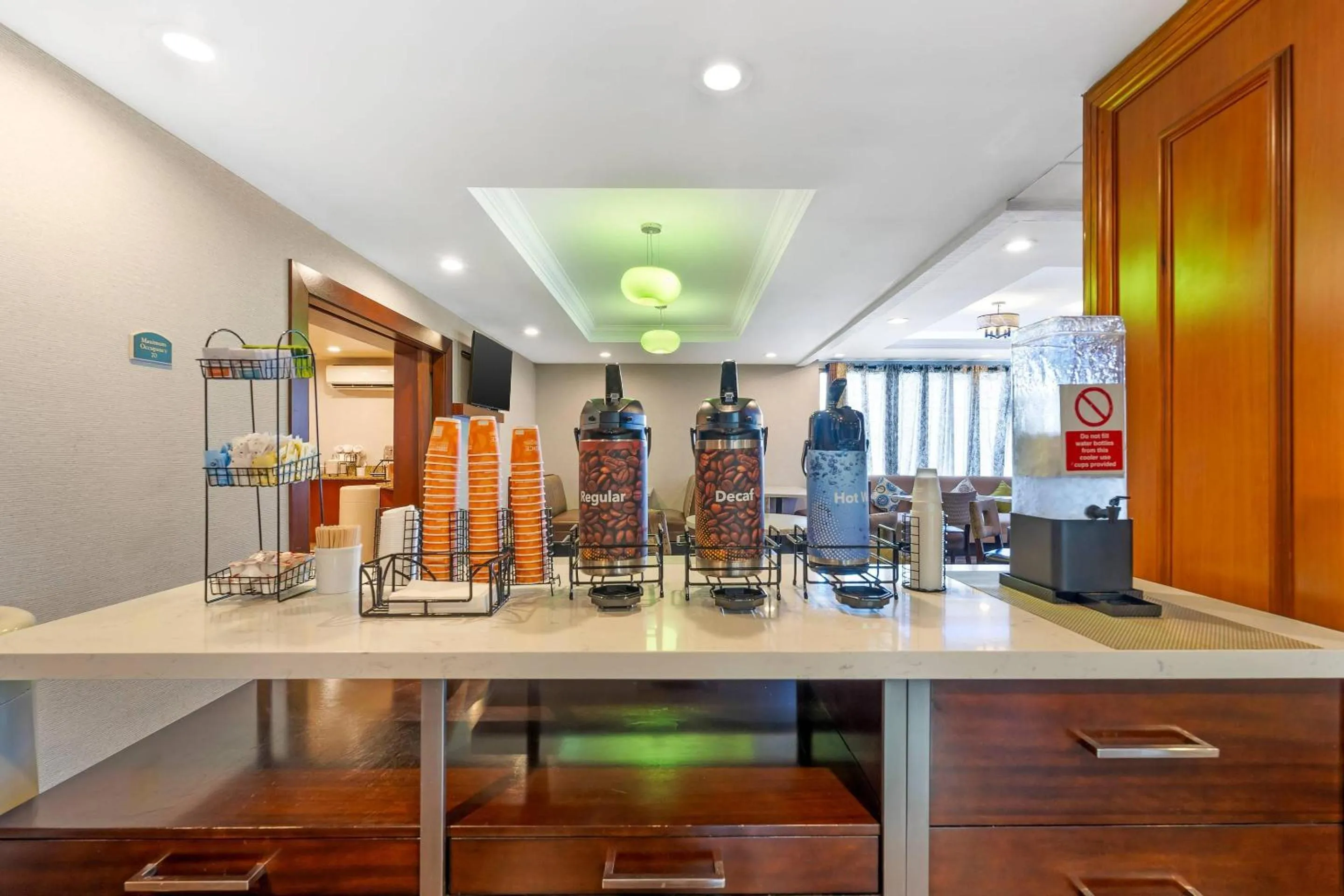 Lobby or reception in Comfort Inn Anaheim Resort