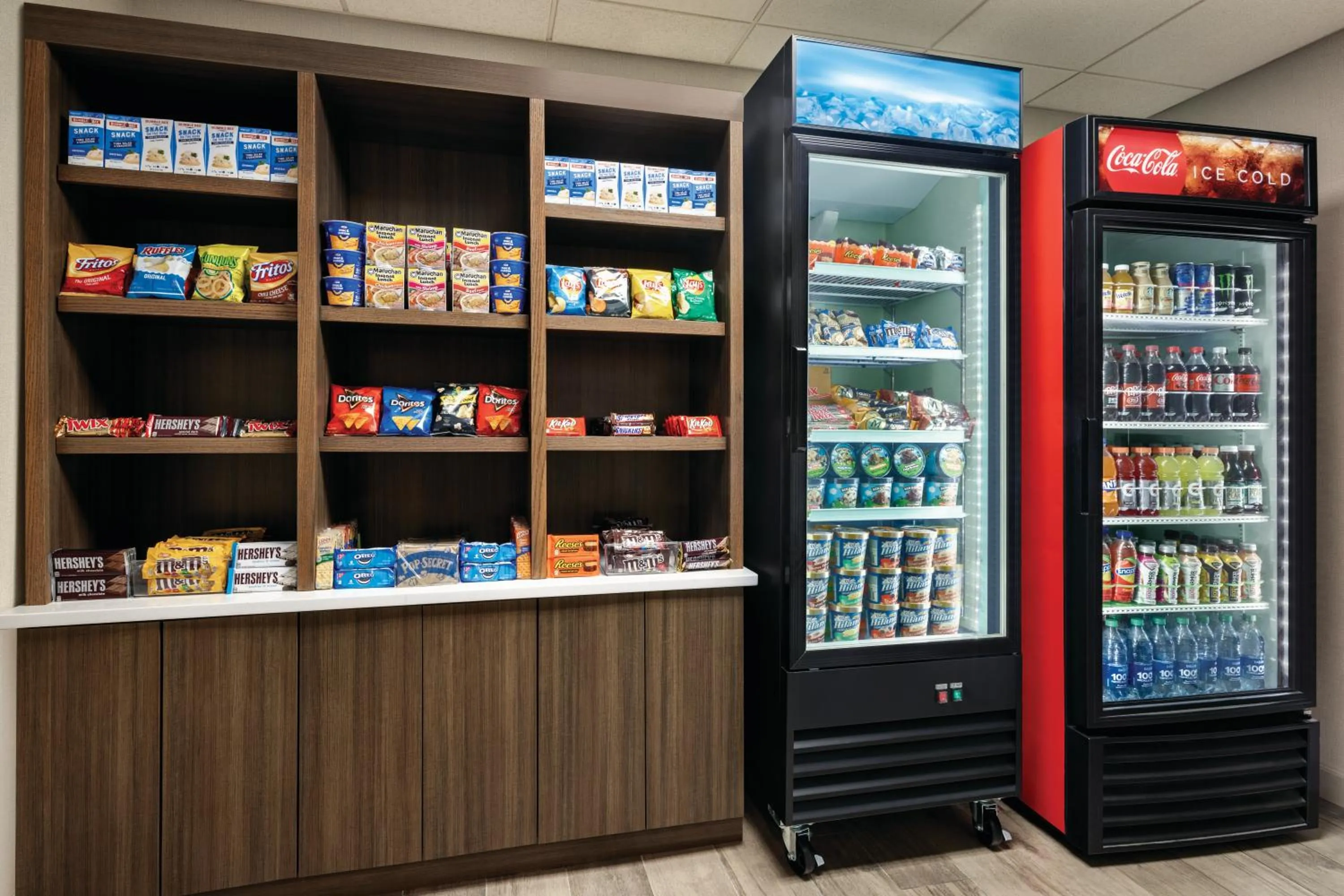 vending machine in La Quinta by Wyndham Springfield Airport Plaza