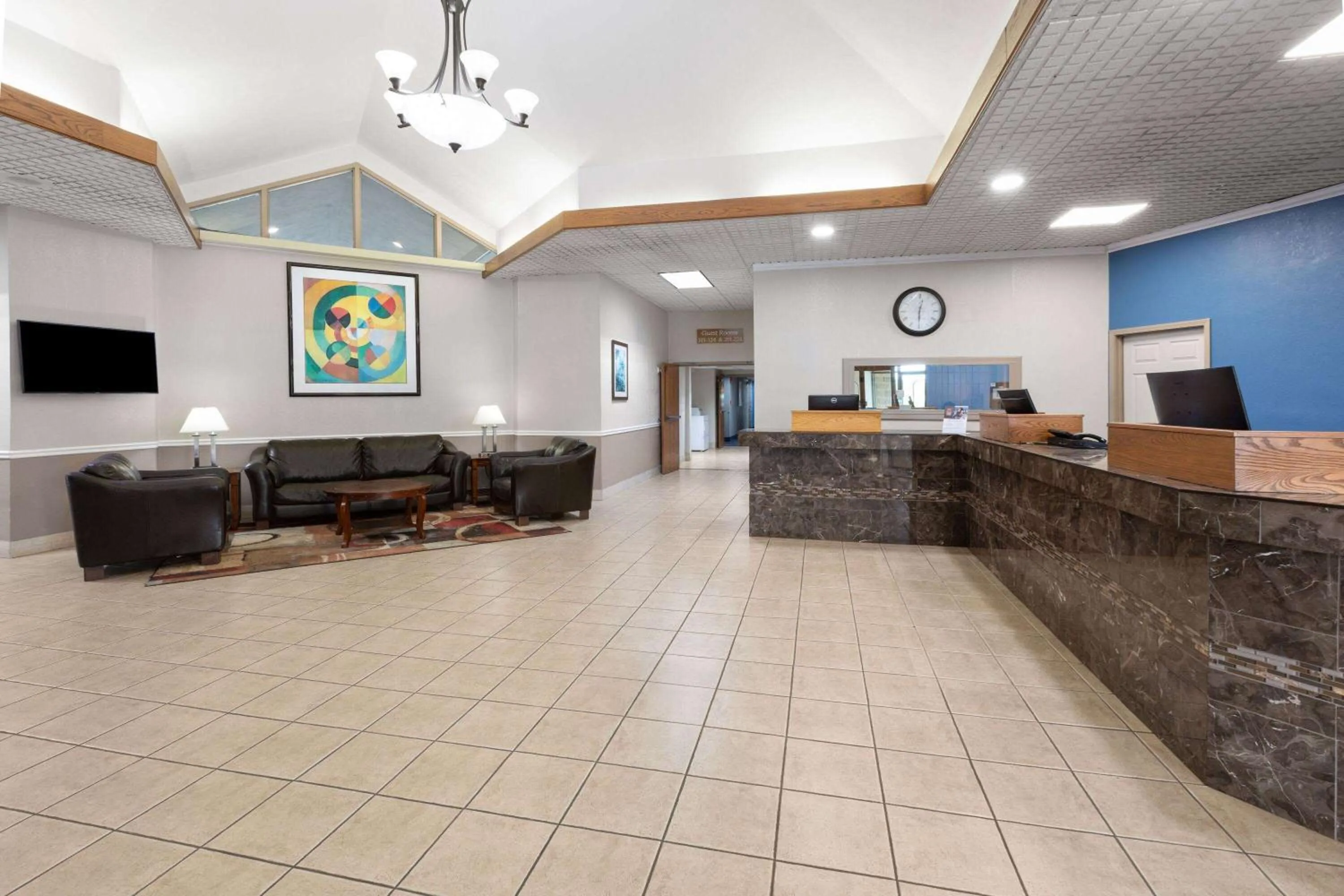 Lobby or reception in Baymont Inn and Suites by Wyndham Farmington, MO