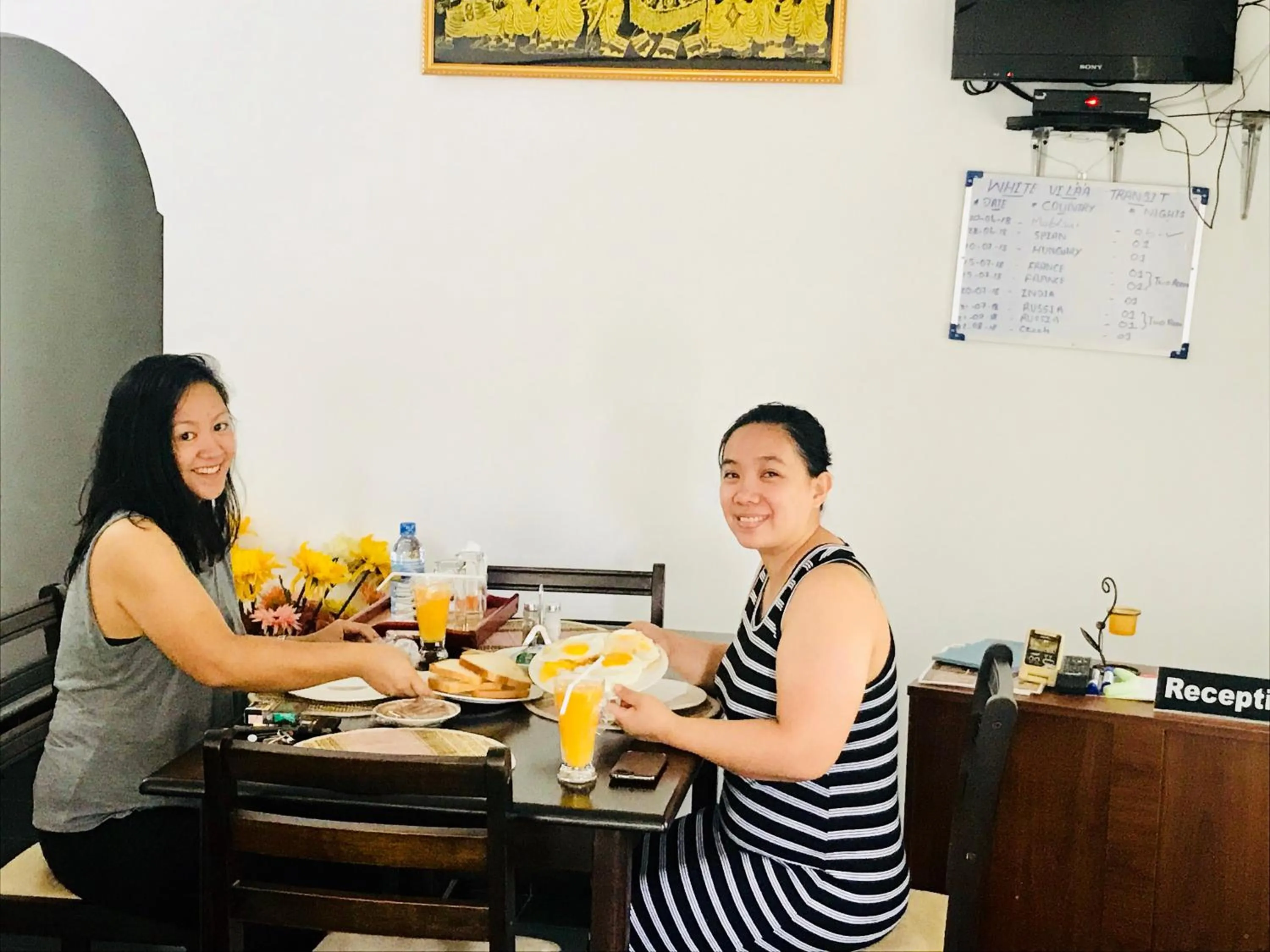 English/Irish breakfast in White Villa Airport Transit Hotel