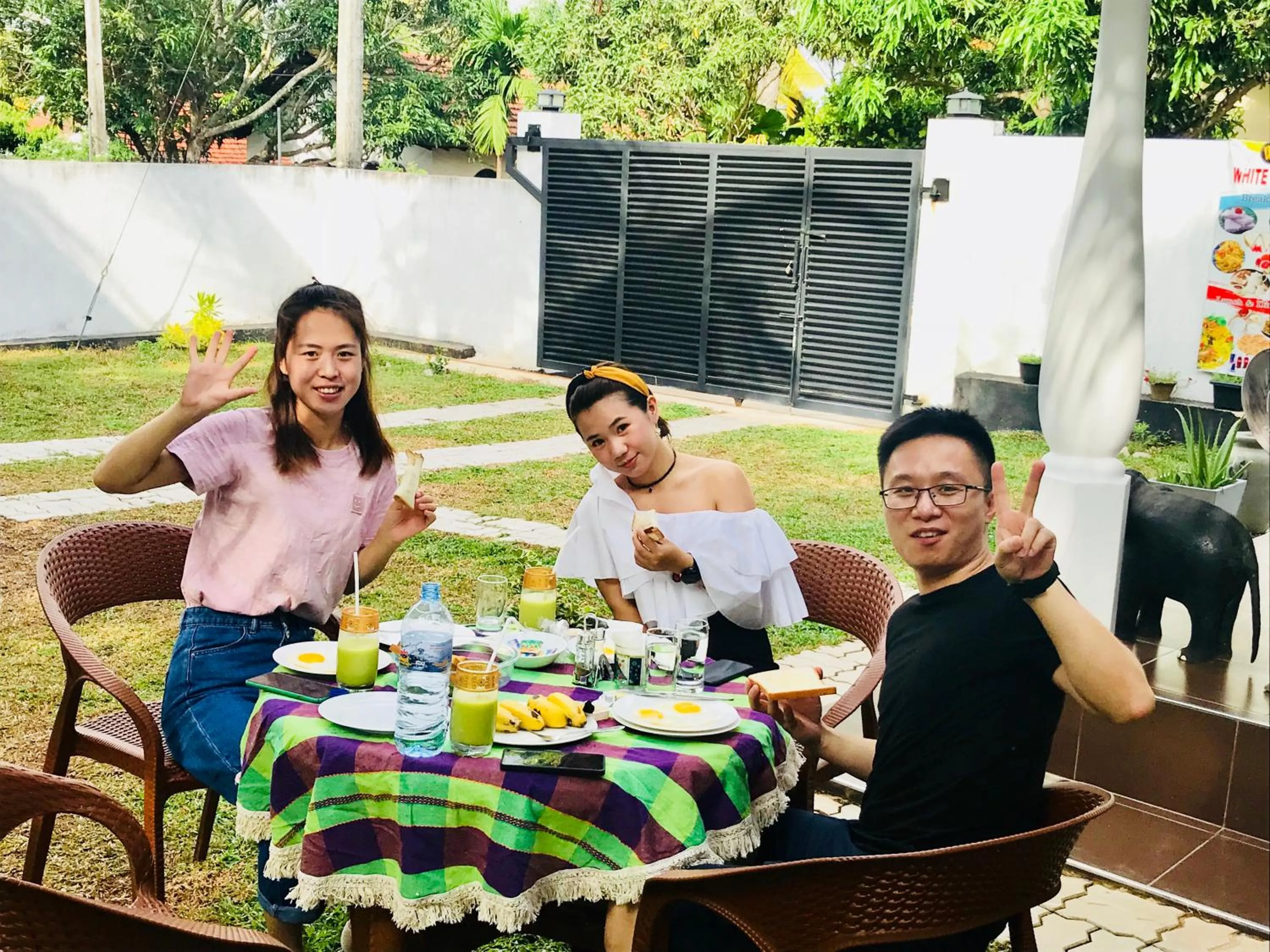 Breakfast in White Villa Airport Transit Hotel