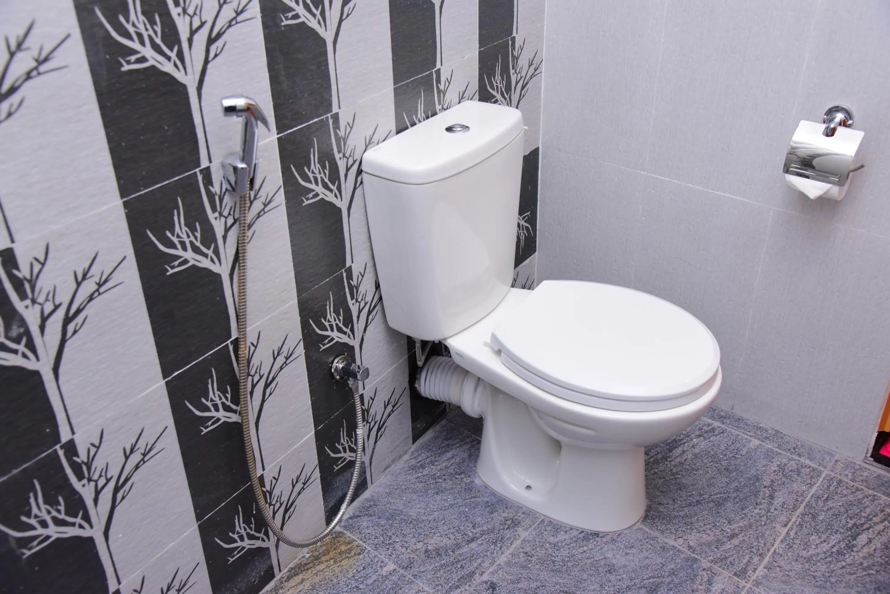 Bathroom in White Villa Airport Transit Hotel