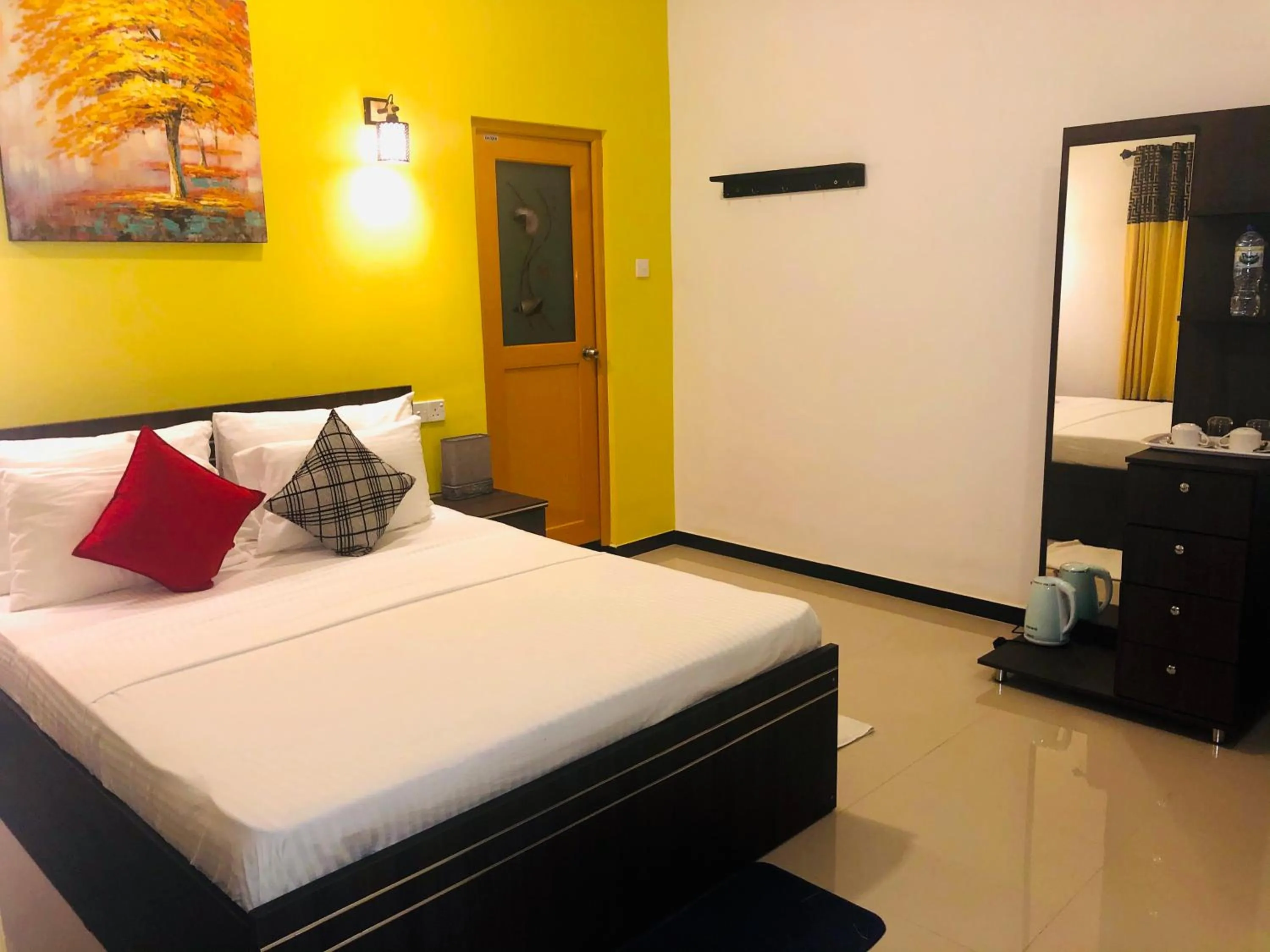 Bedroom, Bed in White Villa Airport Transit Hotel