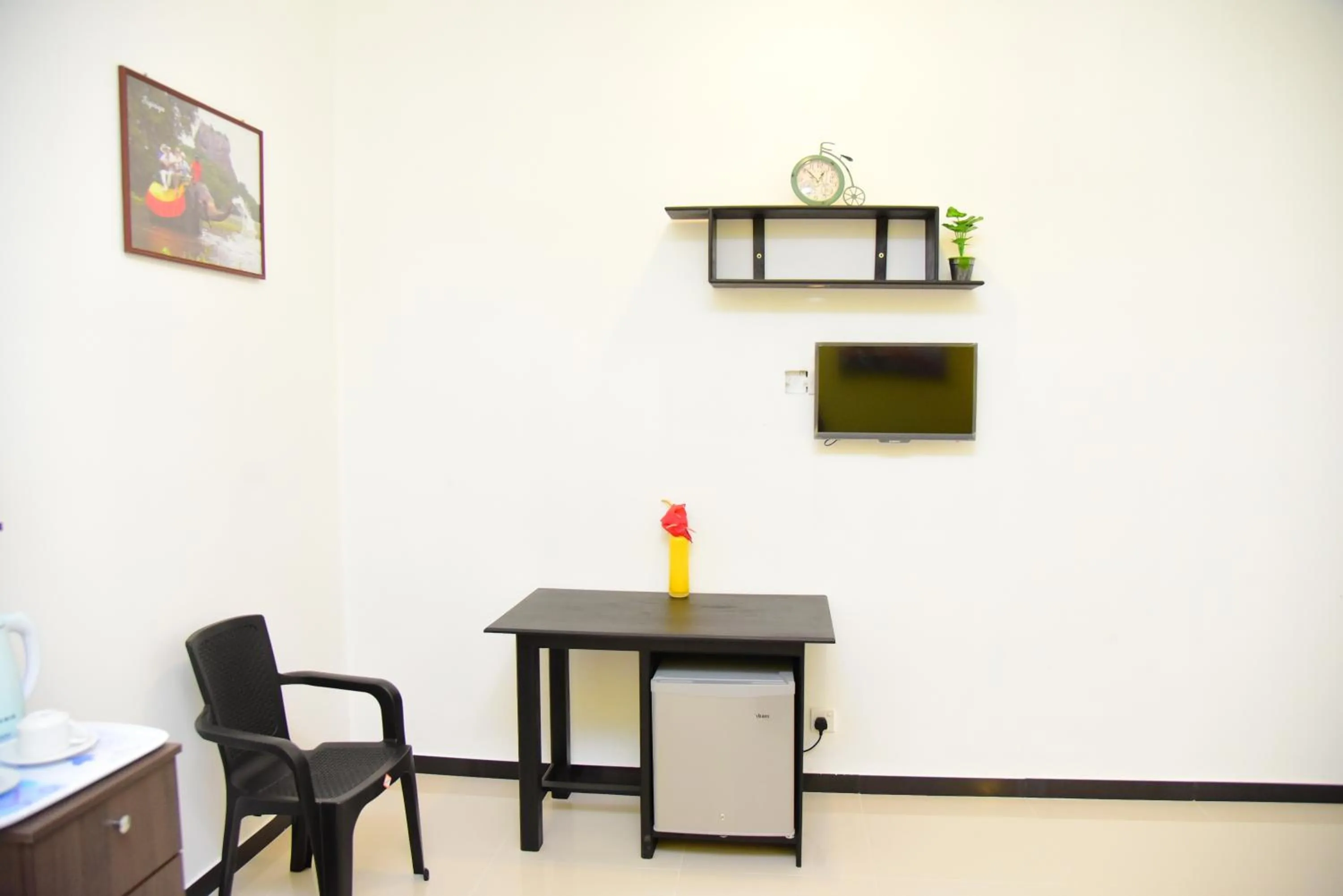 Bedroom in White Villa Airport Transit Hotel