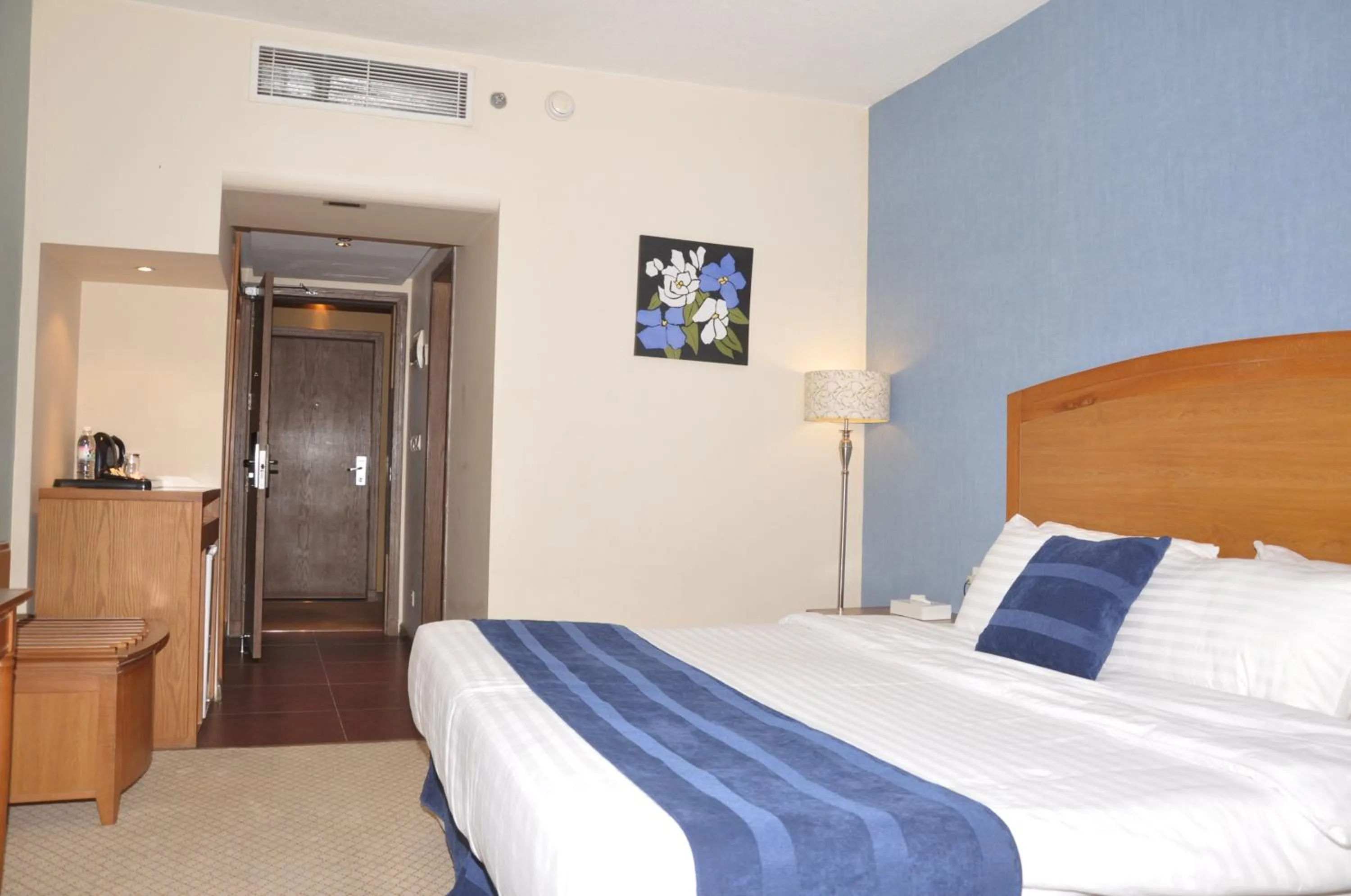 Bedroom, Bed in Reef Al Malaz International Hotel by Al Azmy