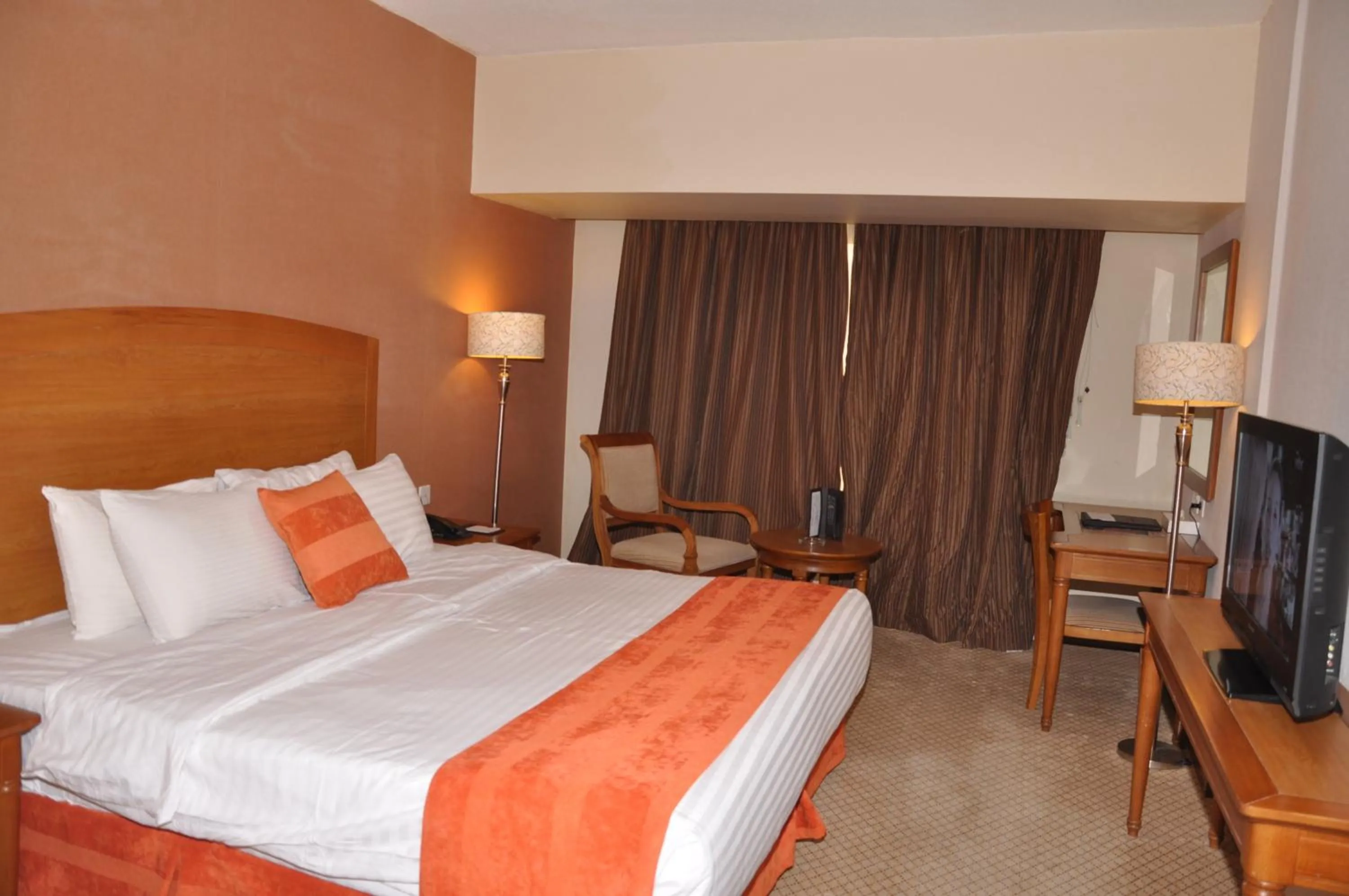 Bedroom, Bed in Reef Al Malaz International Hotel by Al Azmy