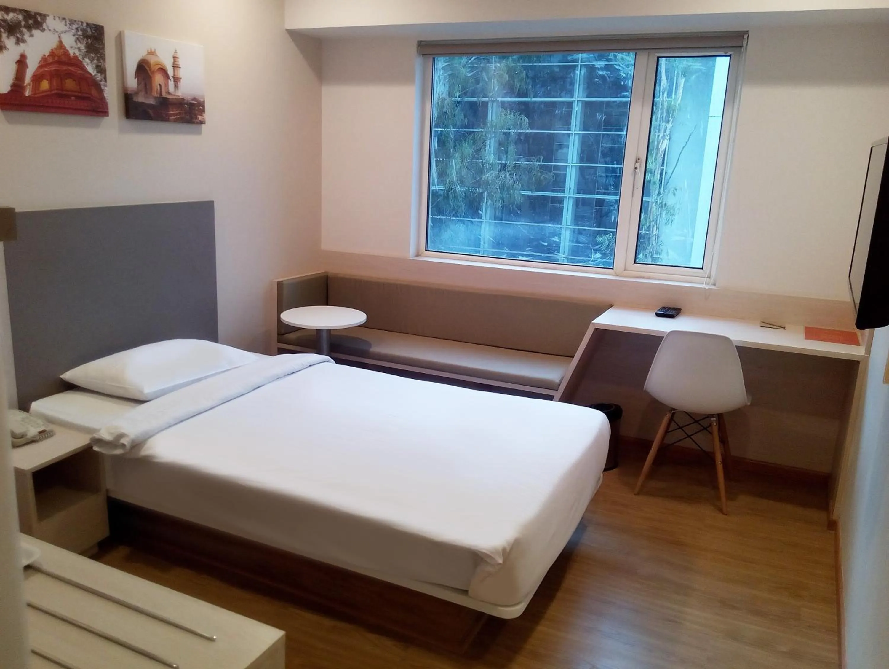 Bed in Ginger Pune - Pimpri