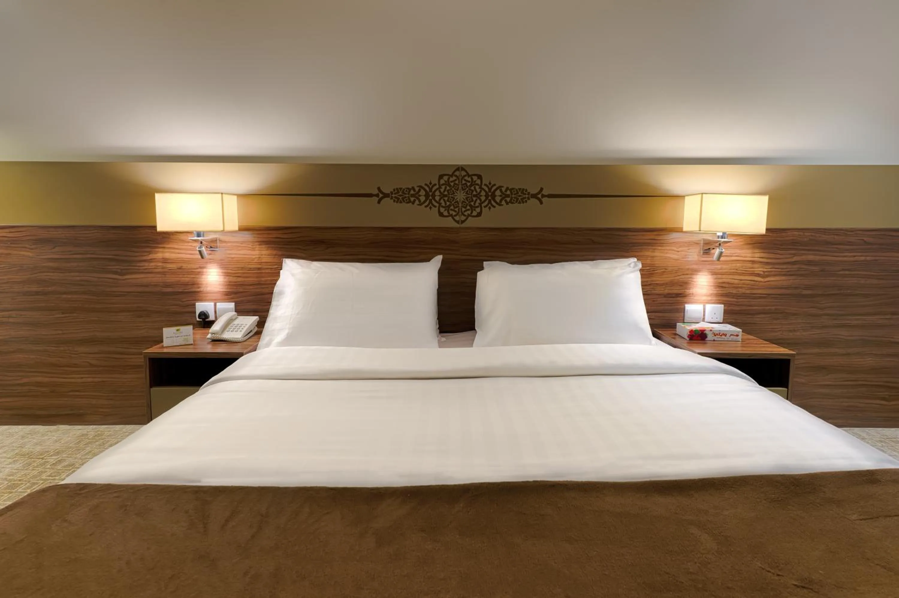 Bedroom, Bed in Snaf Inn ِAzizia Hotel