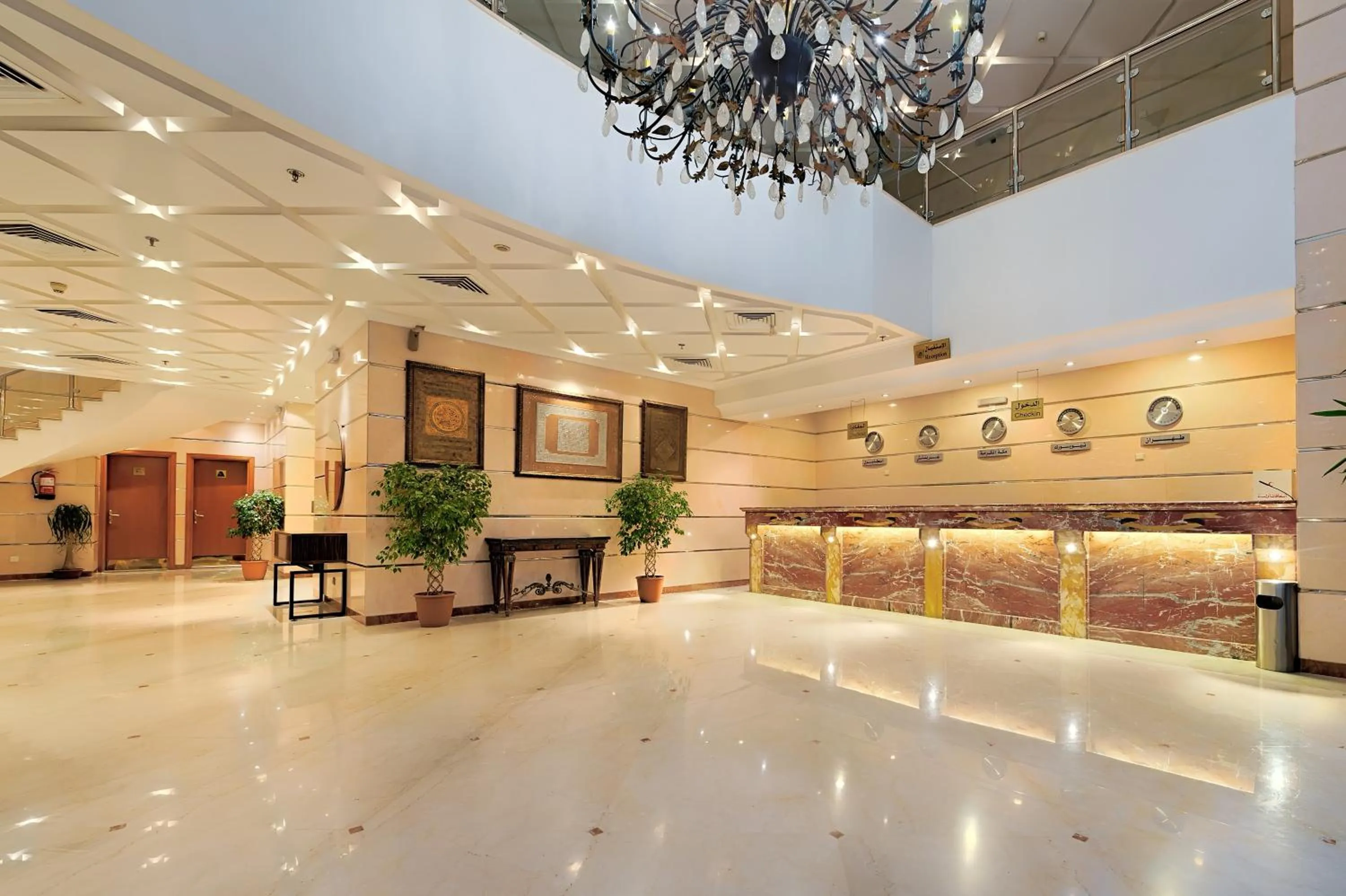 Lobby or reception in Snaf Inn ِAzizia Hotel