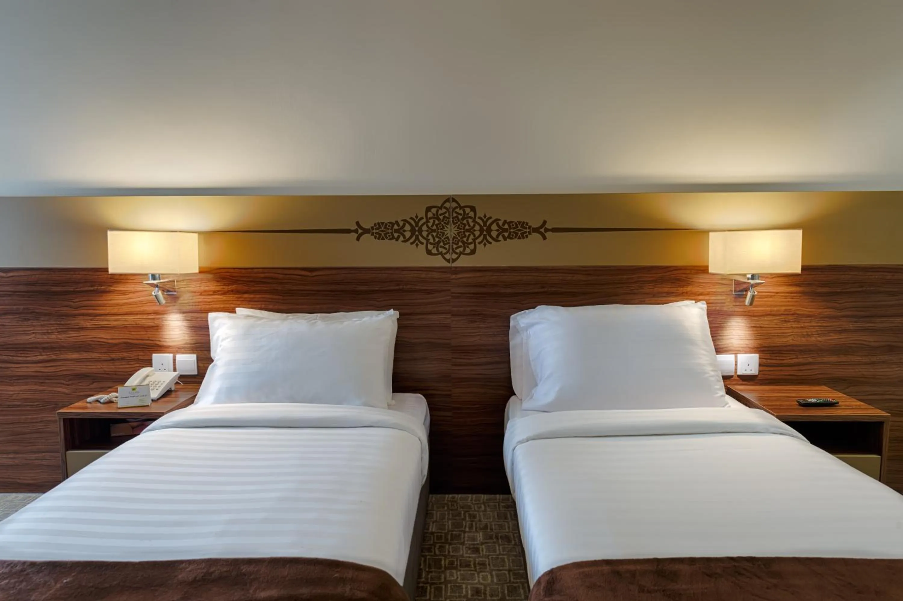 Bedroom, Bed in Snaf Inn ِAzizia Hotel