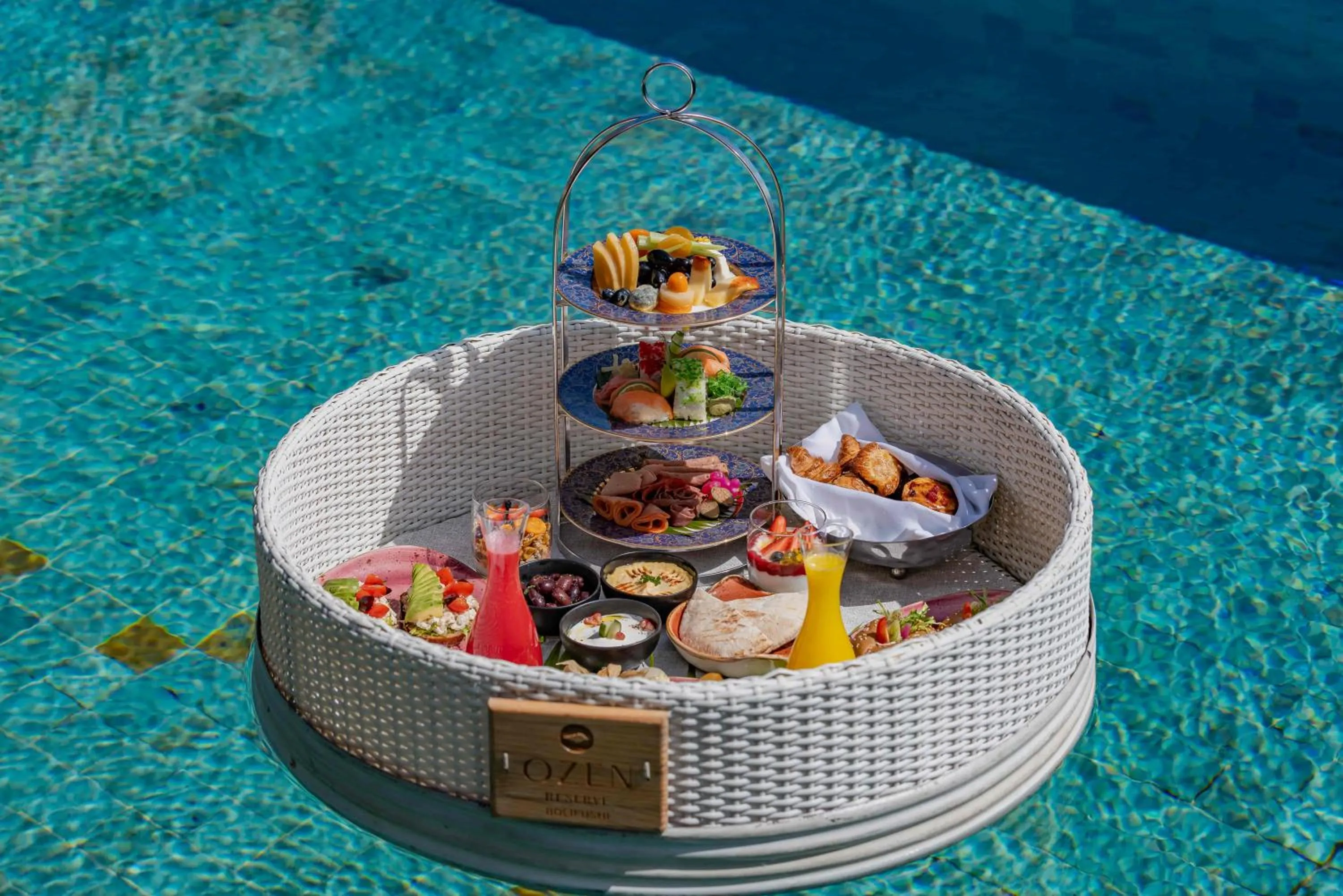 Breakfast in OZEN RESERVE BOLIFUSHI - Luxury All Inclusive with Free Transfers