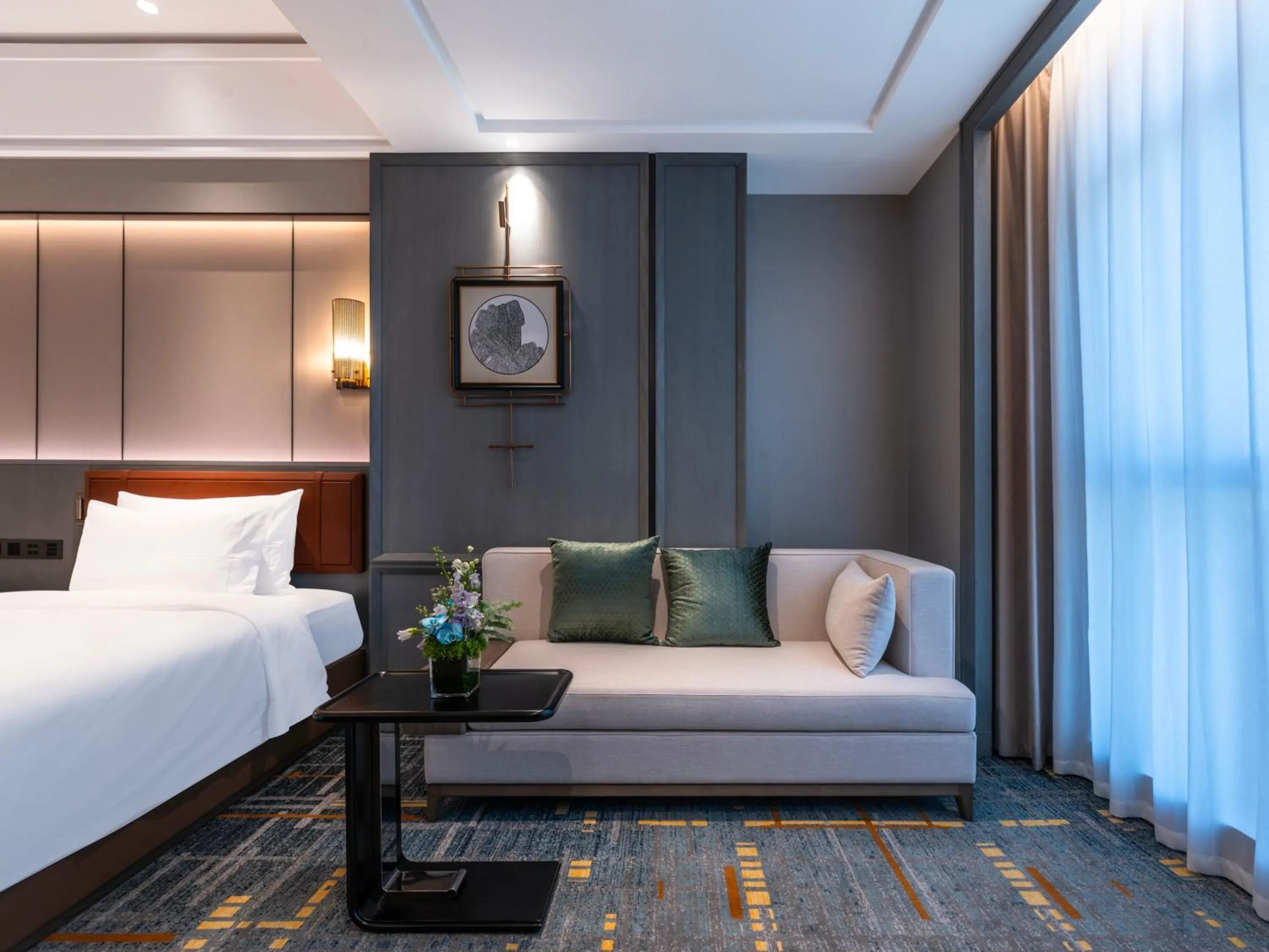 Seating area, Bed in Wyndham Grand Plaza Royale Ningbo