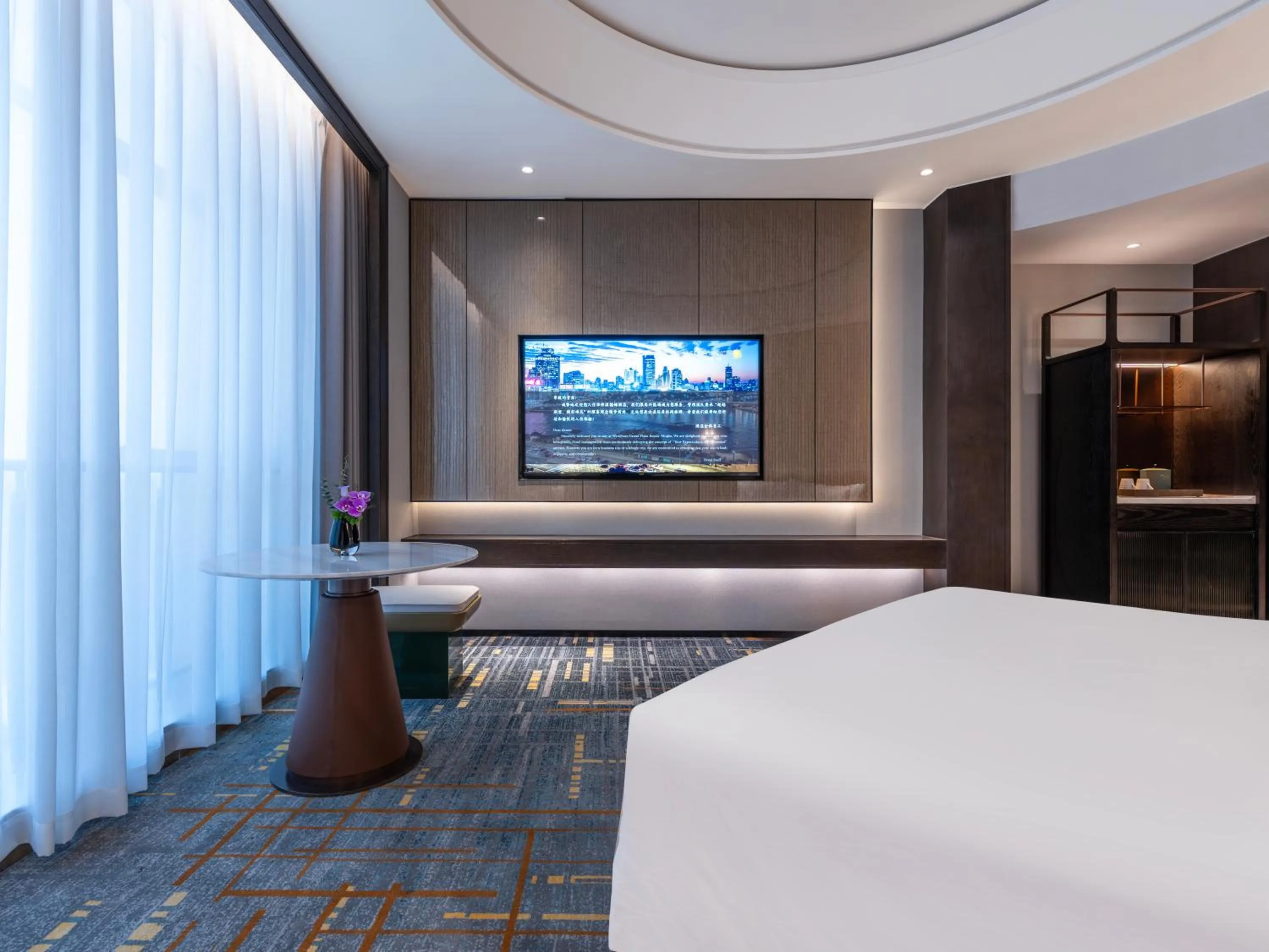 Bedroom, Bed in Wyndham Grand Plaza Royale Ningbo