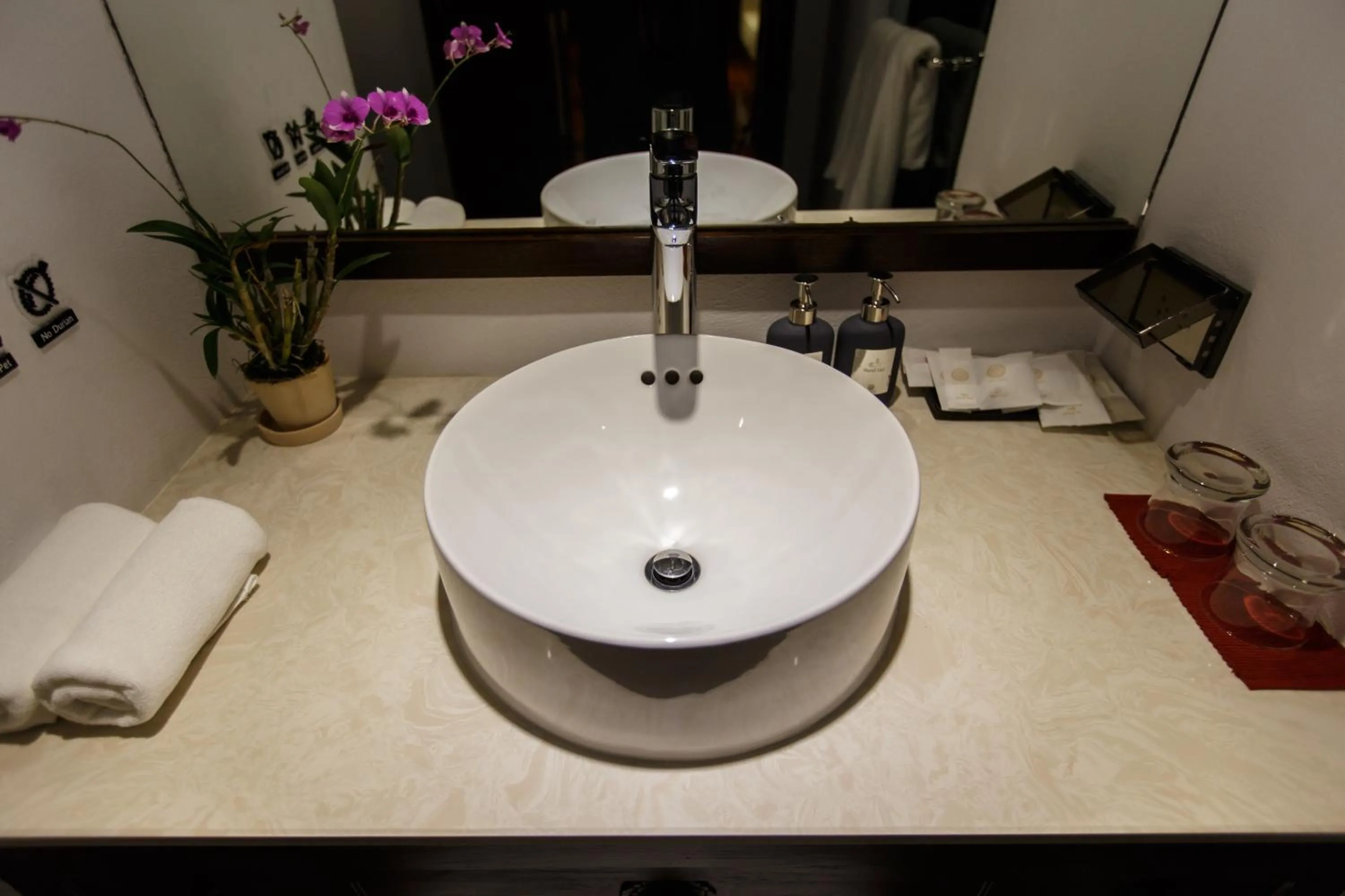 Bathroom in Villa Lantara Chiangmai