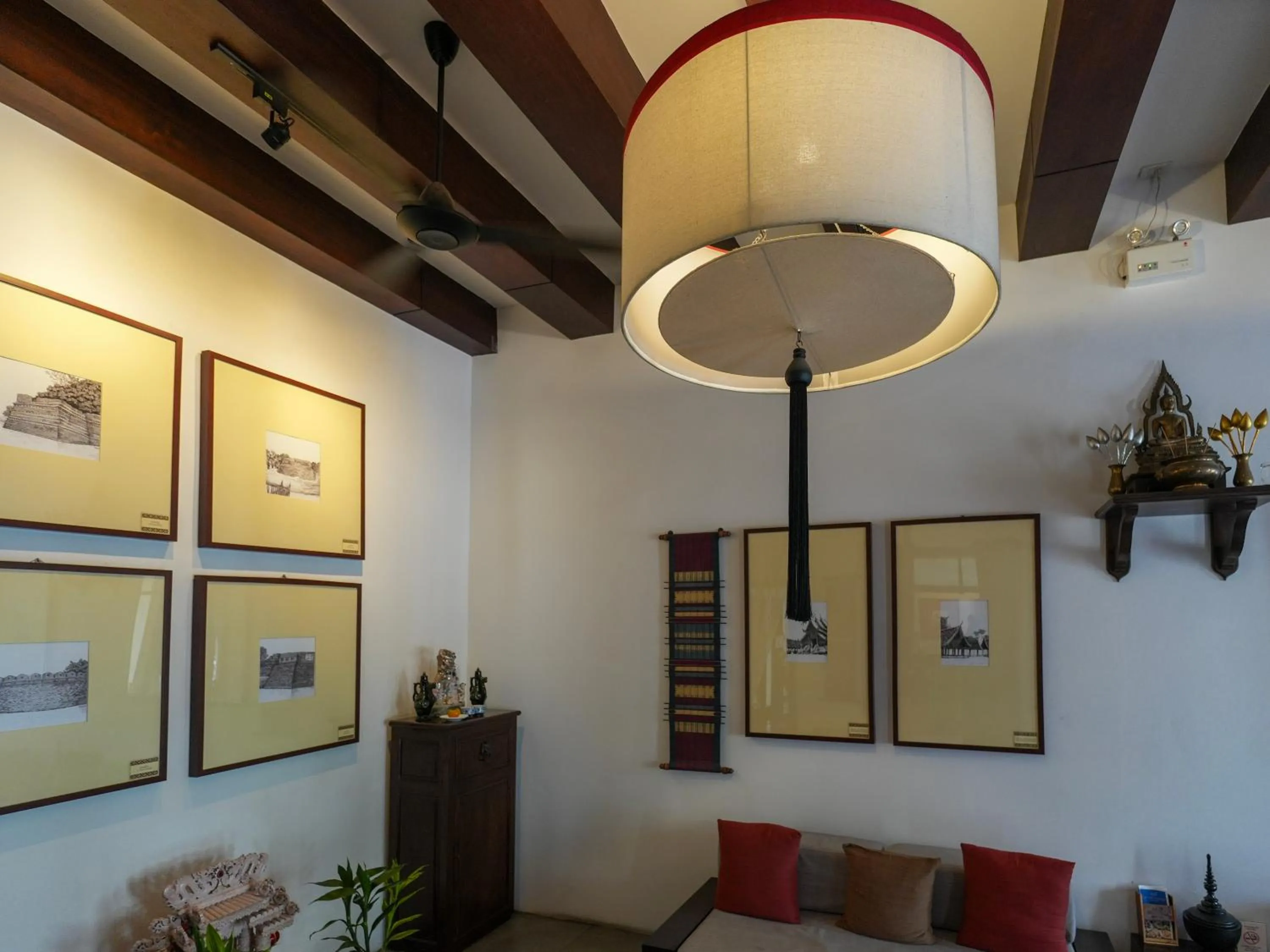 Seating area in Villa Lantara Chiangmai