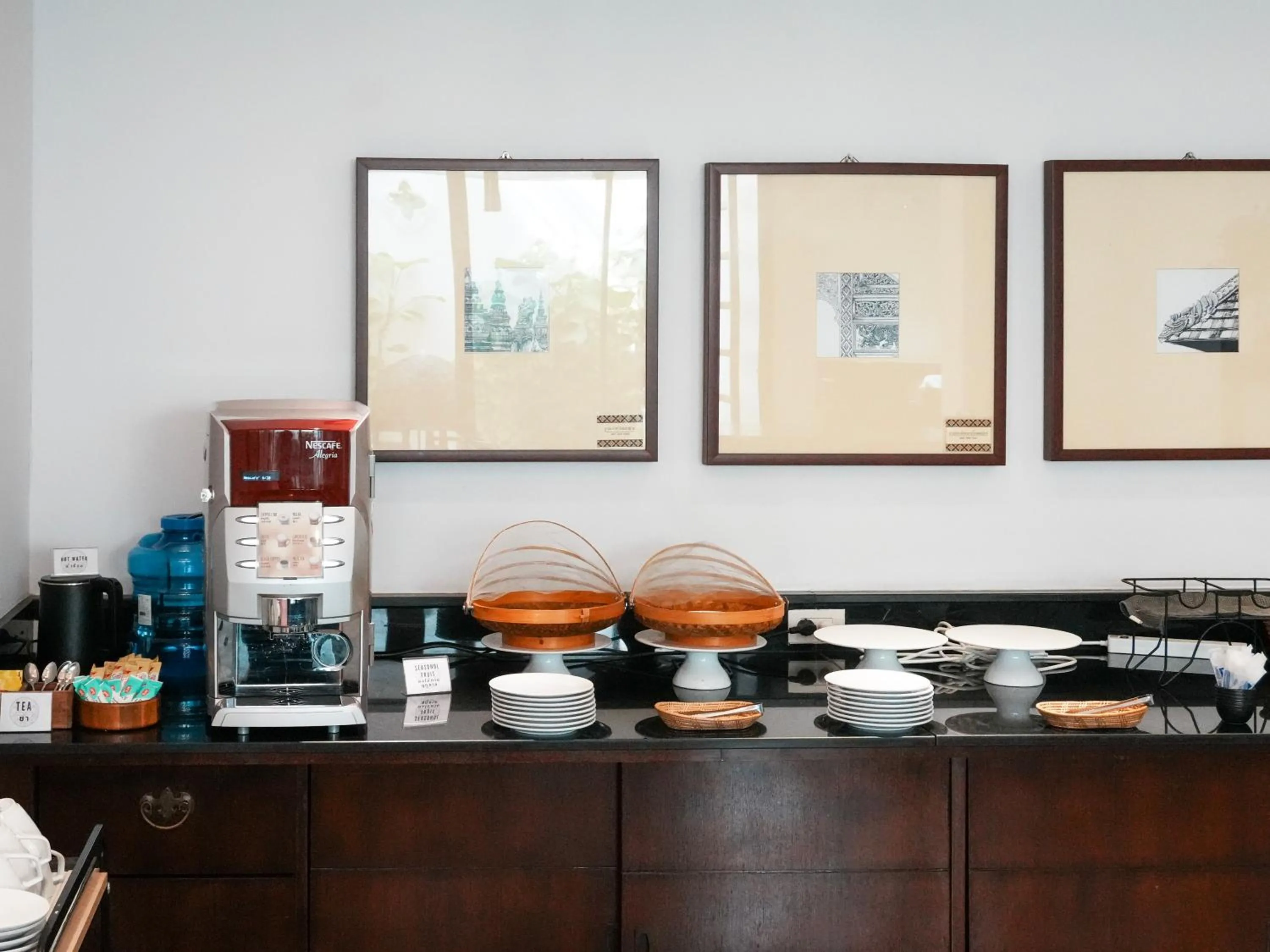 Food and drinks in Villa Lantara Chiangmai