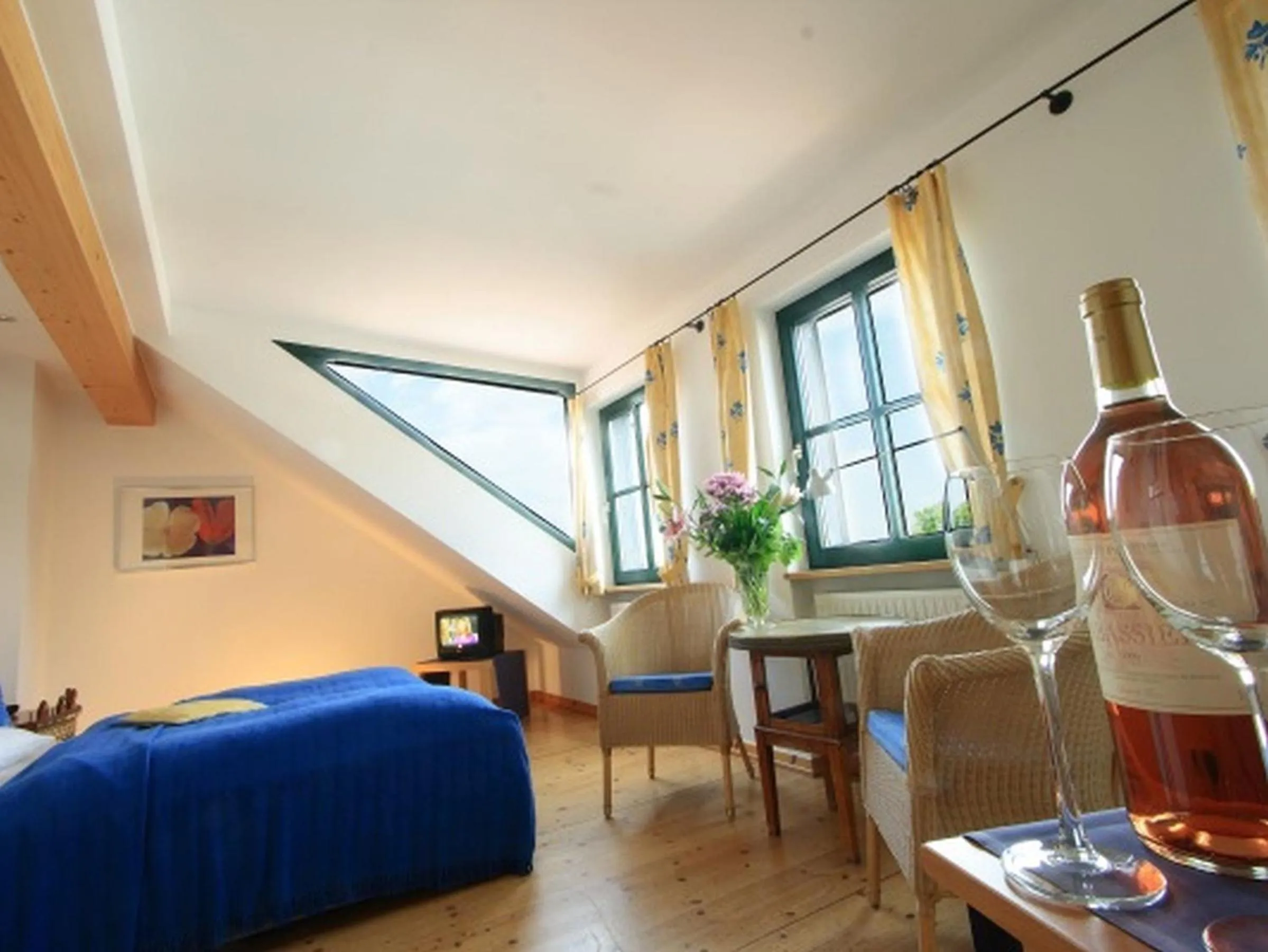 Photo of the whole room, Bed in Der Seehof Rheinsberg