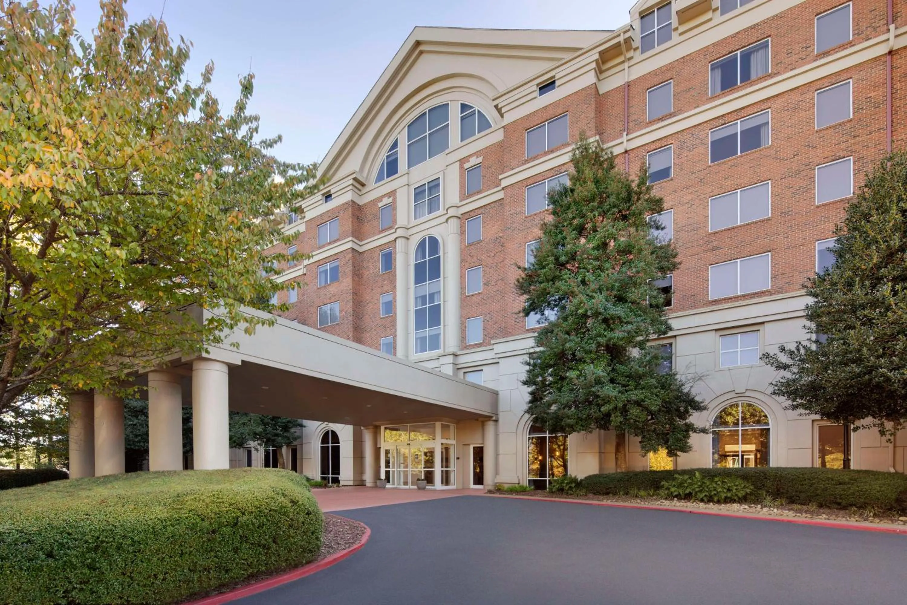 Property building in DoubleTree by Hilton Atlanta/Roswell - Alpharetta Area