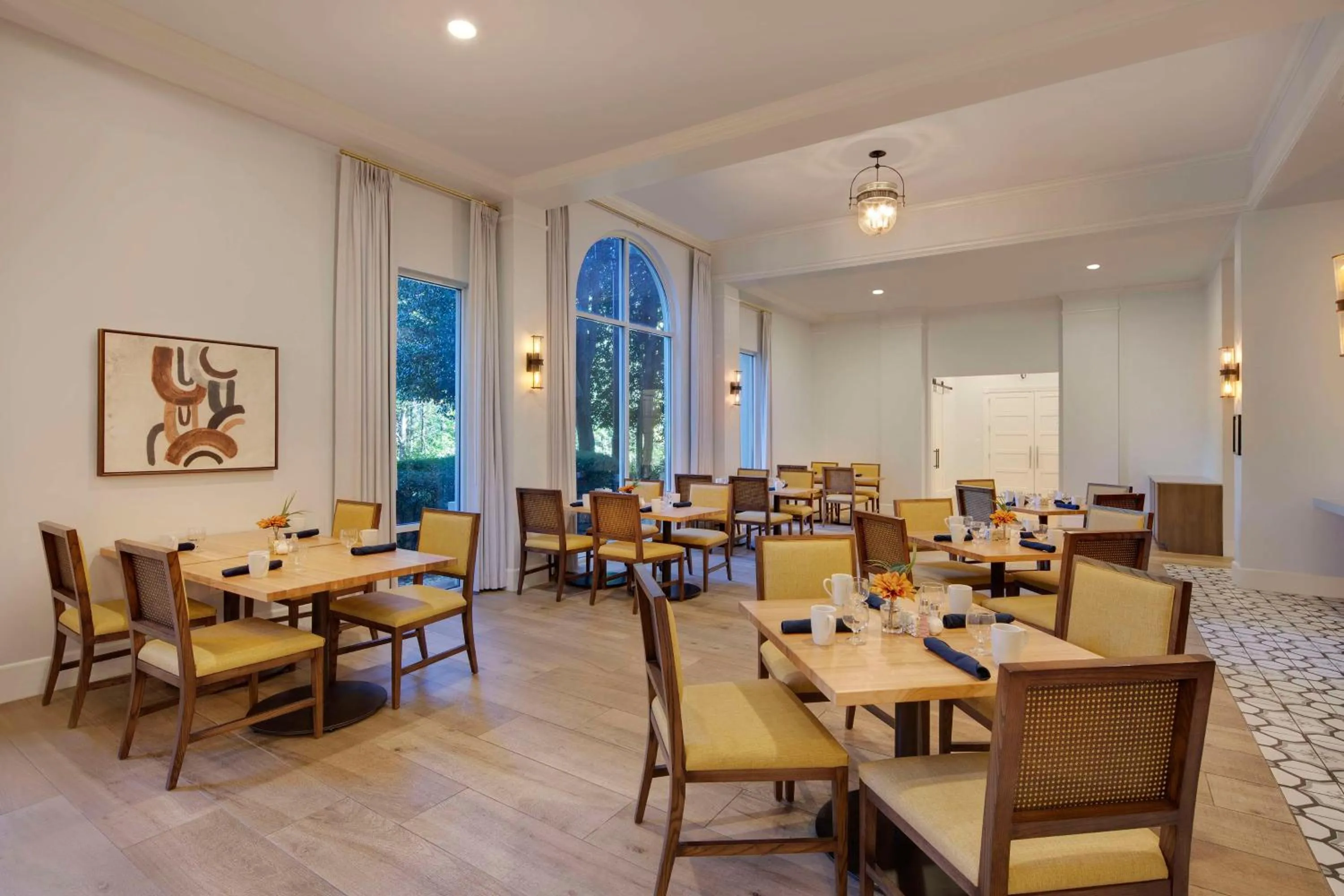 Restaurant/places to eat in DoubleTree by Hilton Atlanta/Roswell - Alpharetta Area